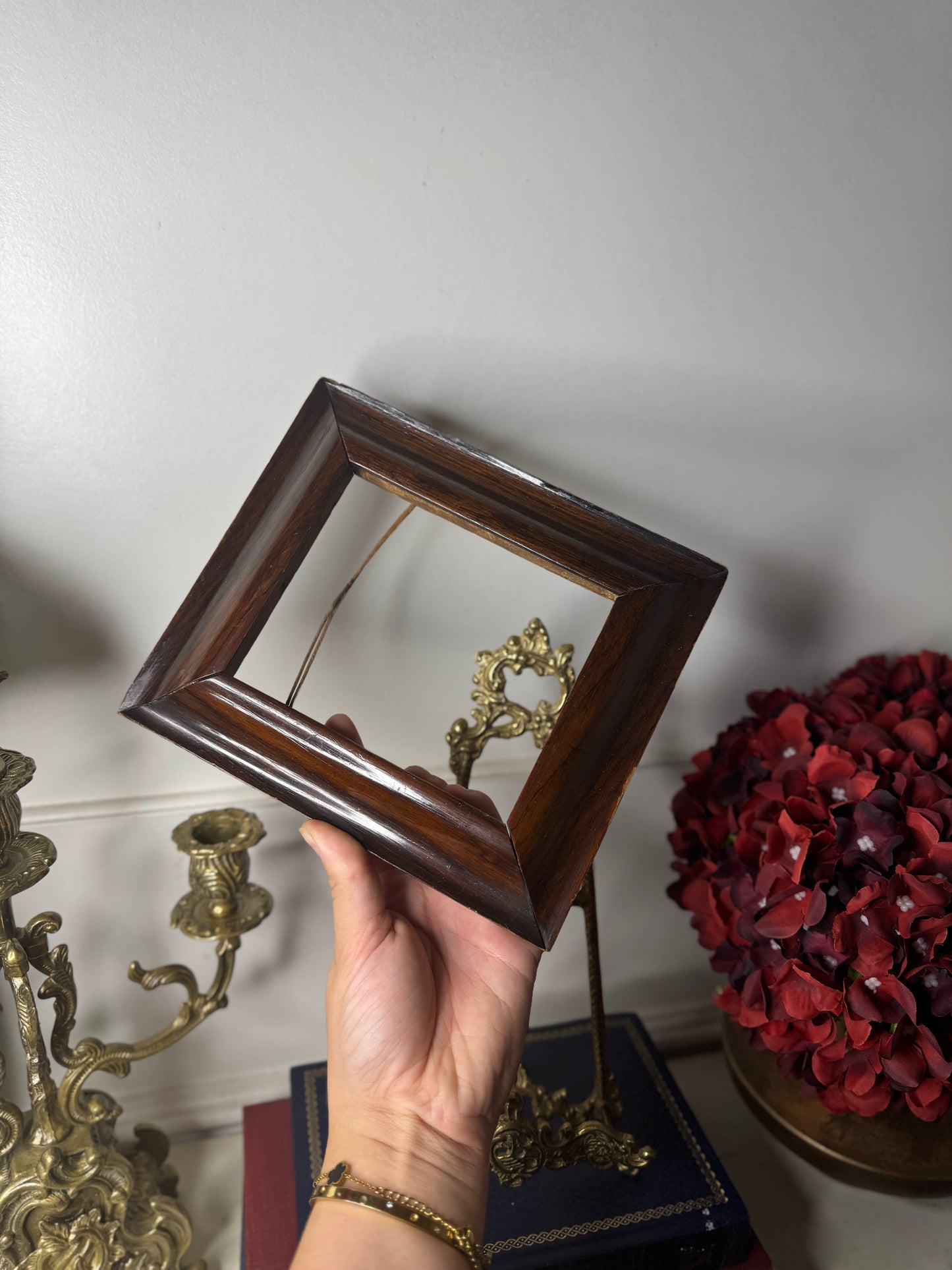 Alpine Heritage – Austrian Hand-Carved Vintage Mini Frame
