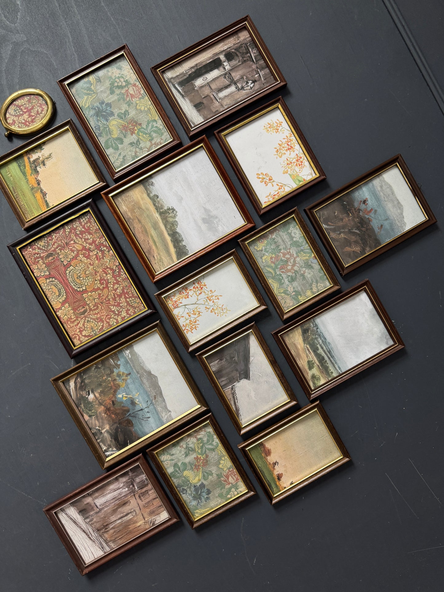 Vintage Themed Gallery Wall Set with Mix of Wooden Mini Frames ( x 16 )