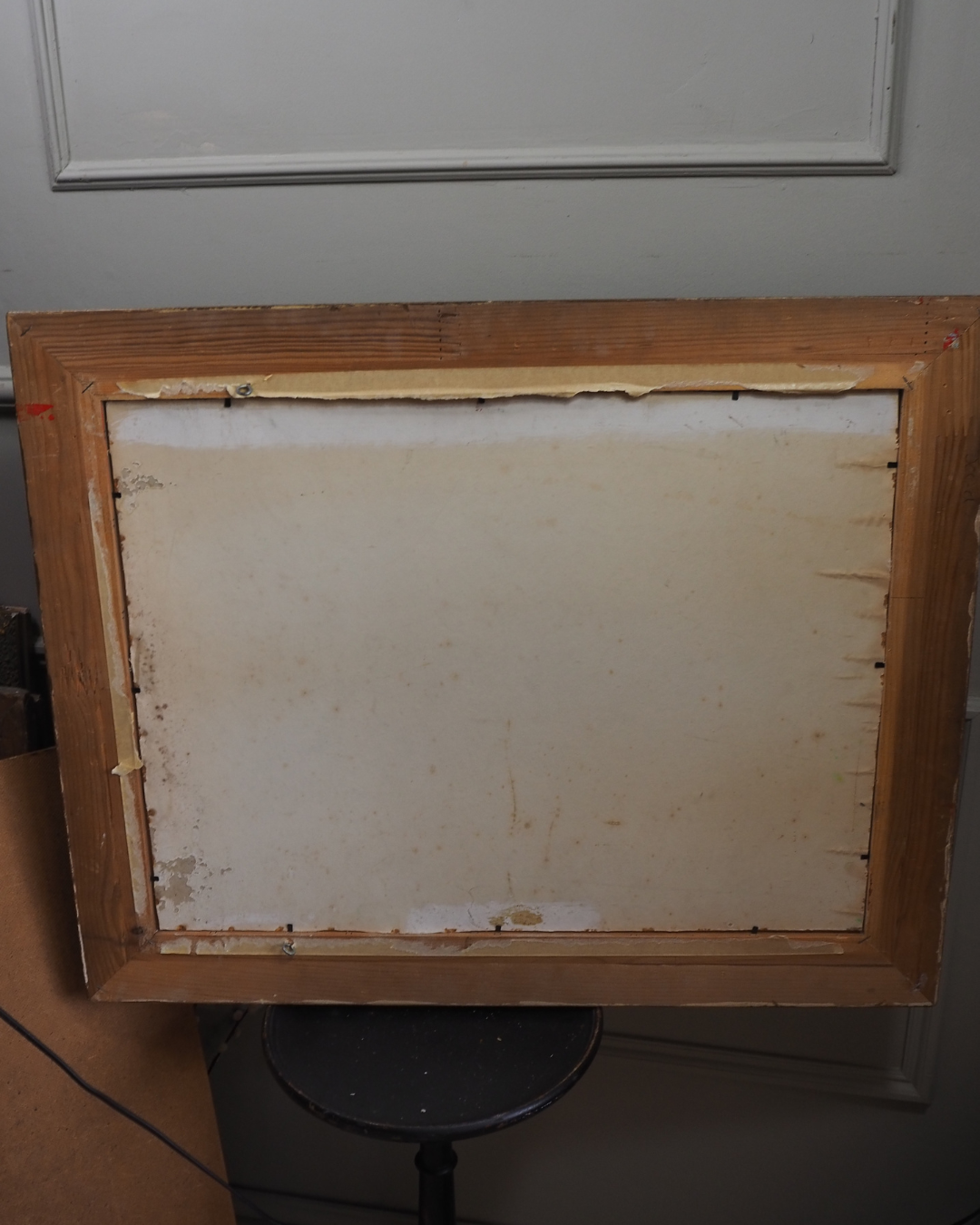 Large Vintage Floral Oil Painting in Antique Gold Heavy Frame (72 × 57 cm)