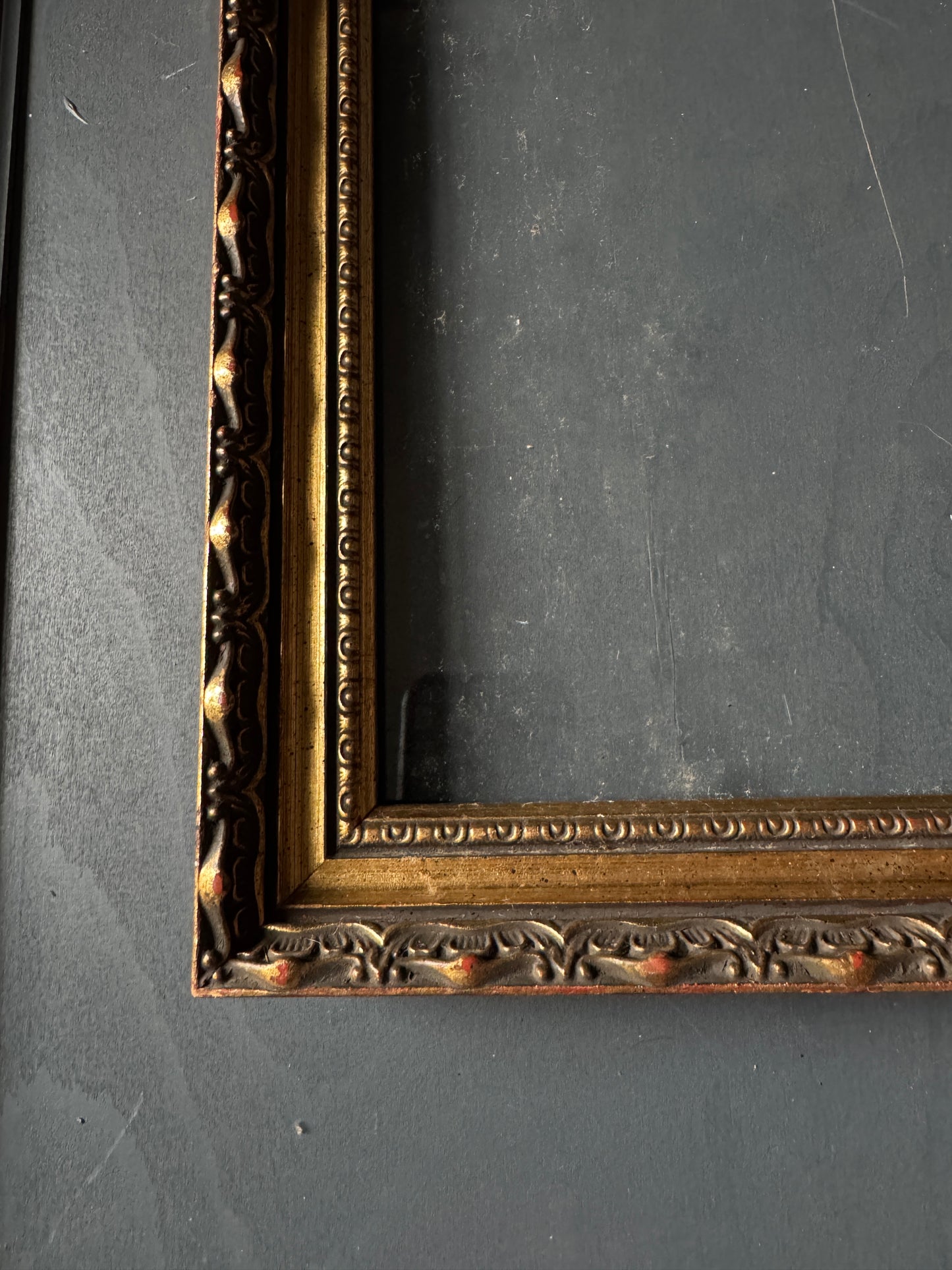 Vintage Gilt Antique Belcôte Frame