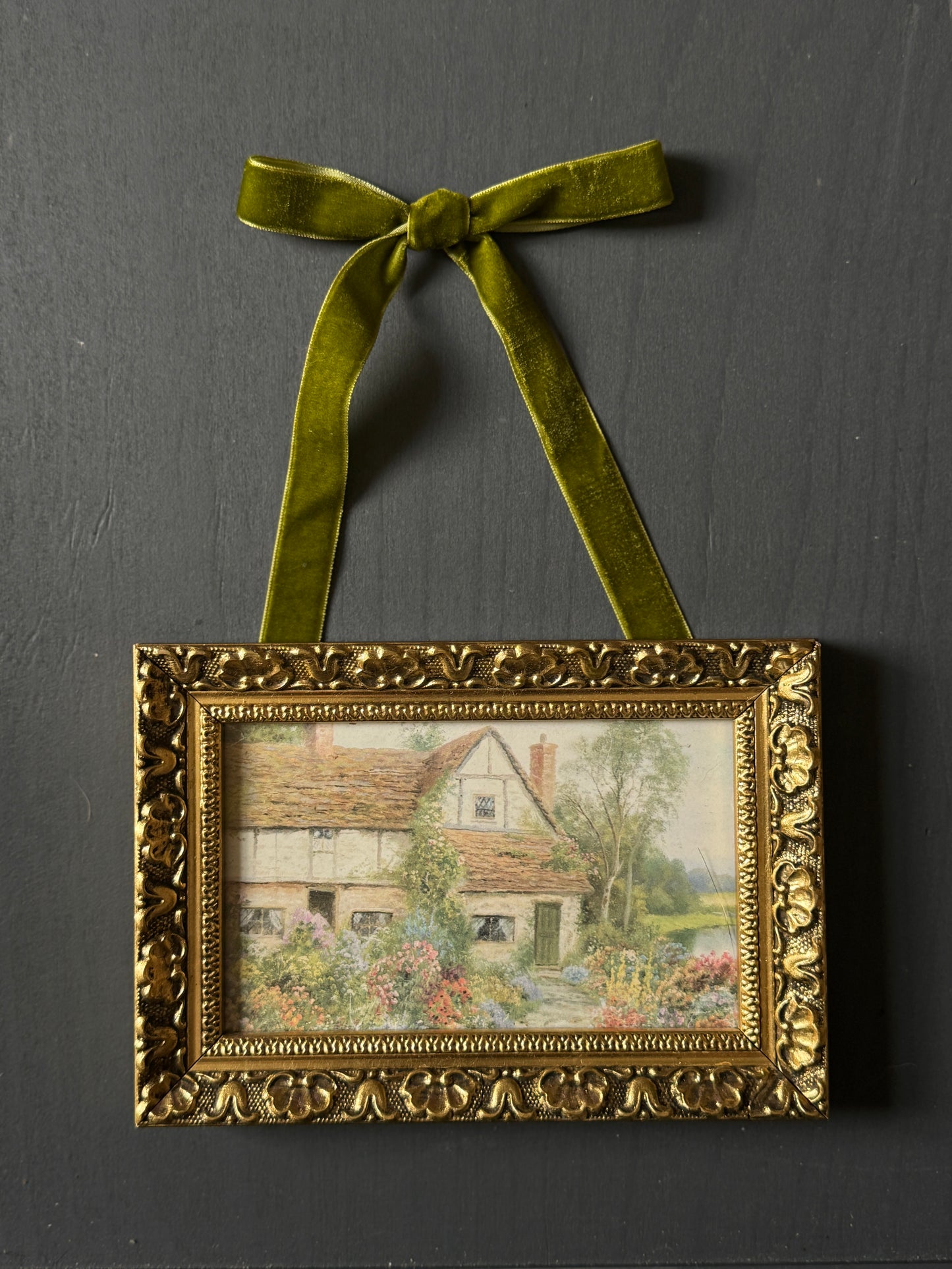 Opulent Knots – Velvet Ribbon Bows for Elegant Styling - Olive Green