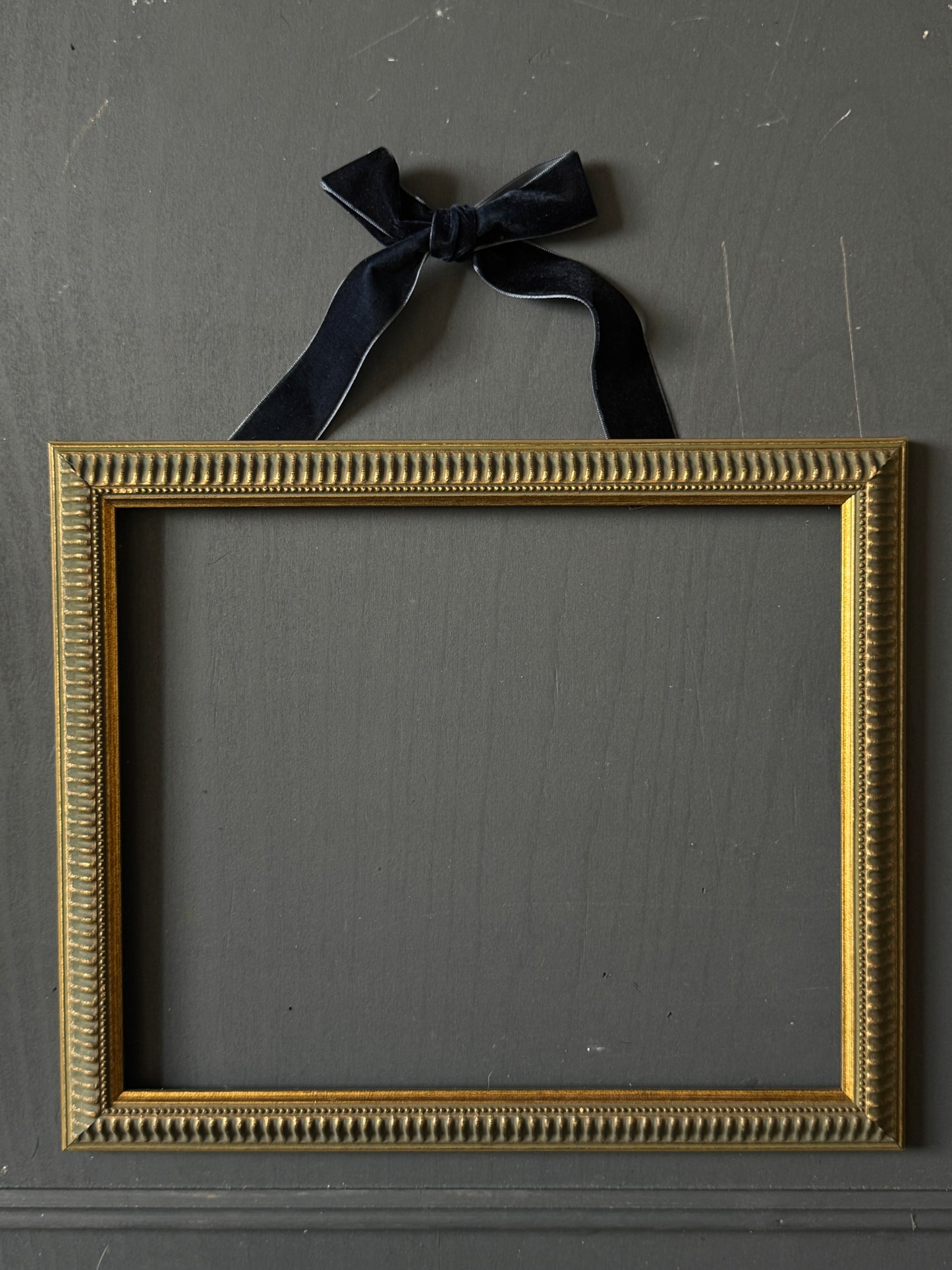 Opulent Knots – Velvet Ribbon Bows for Elegant Styling - Navy Blue