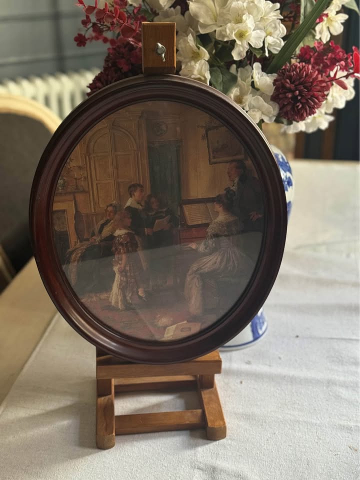 Vintage Reproduction Print in an Oval wooden frame