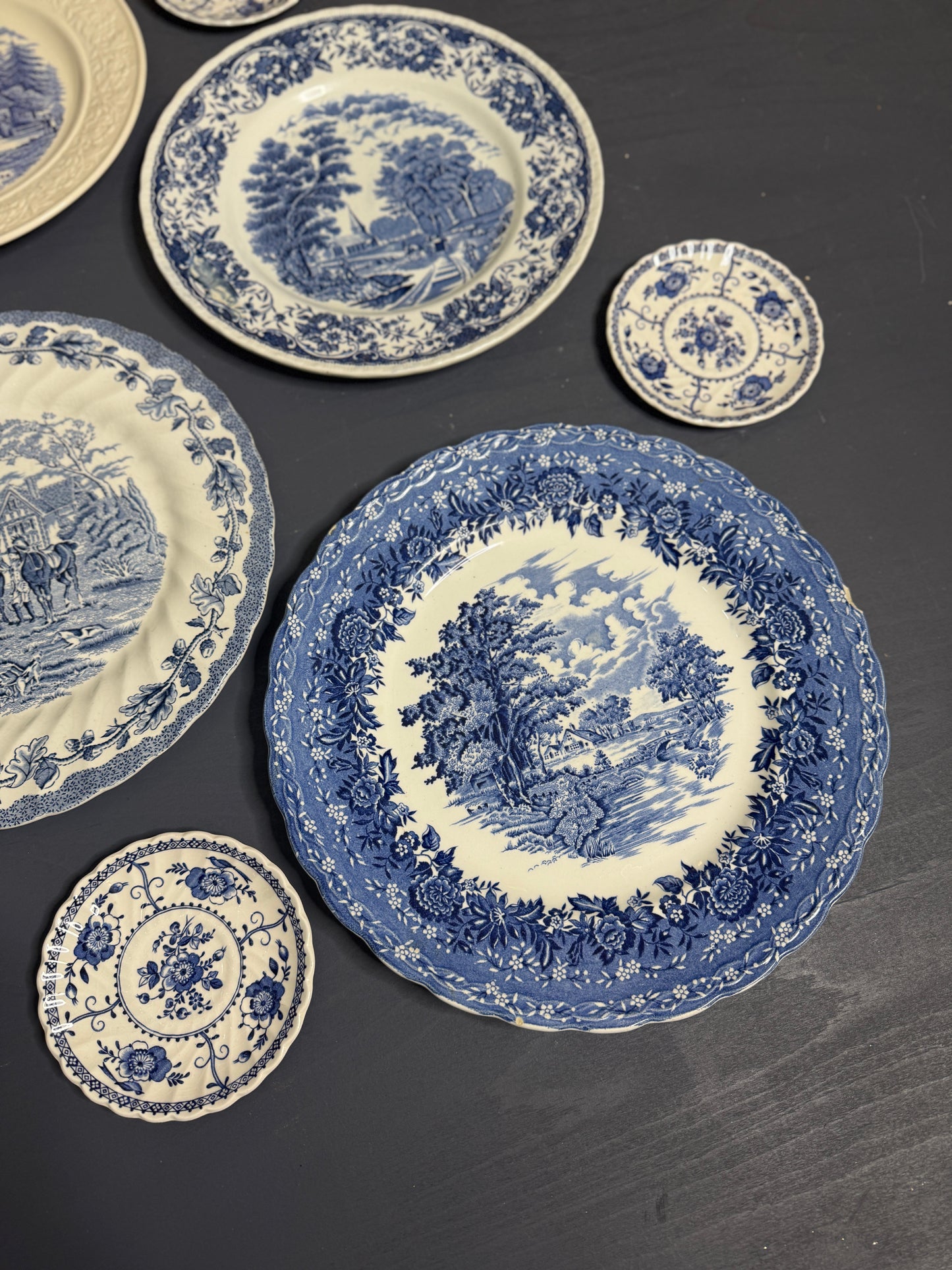 Vintage Kitchen Gallery Wall Set: Blue & White - Willow Style English Plates