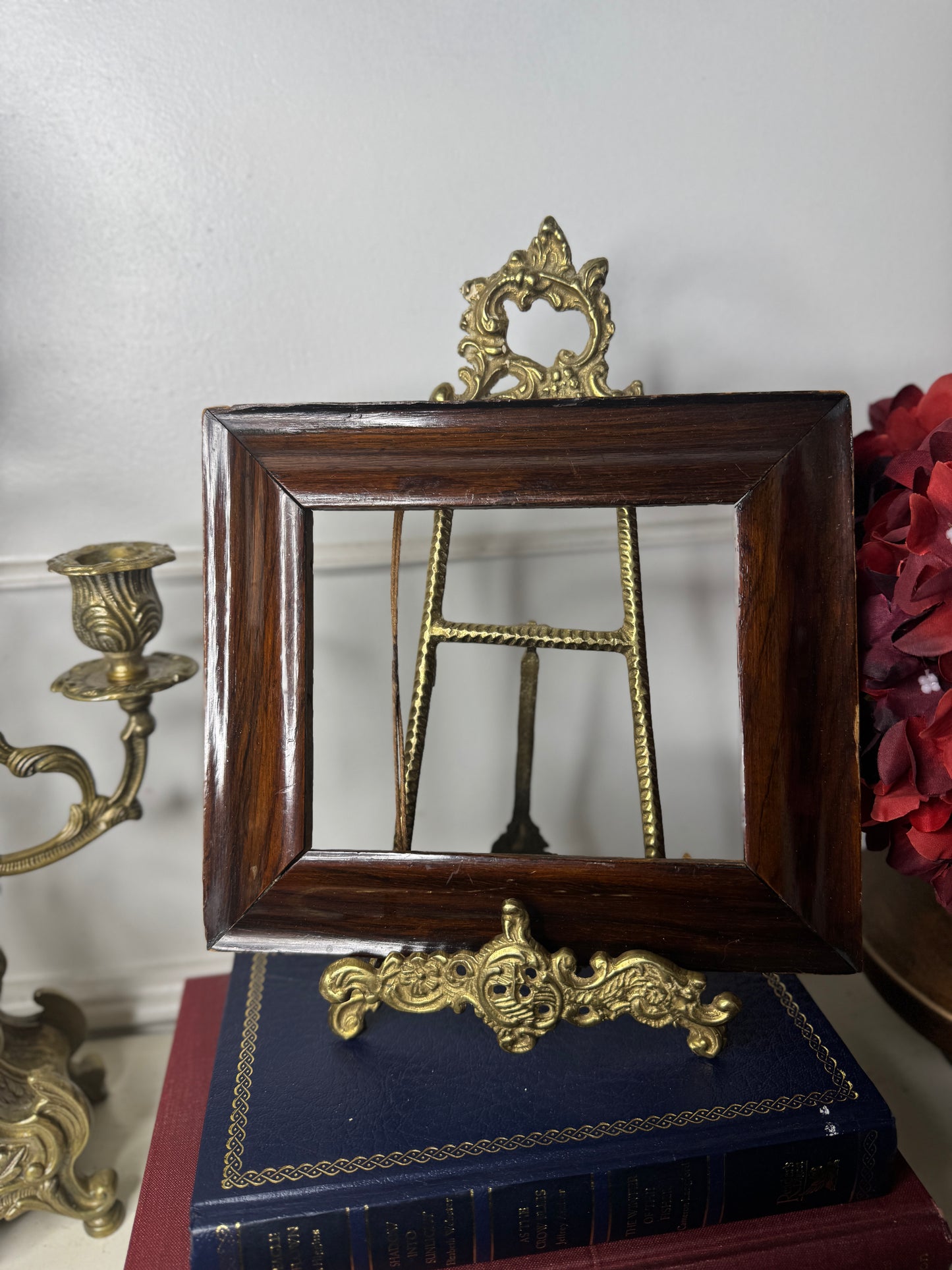 Alpine Heritage – Austrian Hand-Carved Vintage Mini Frame