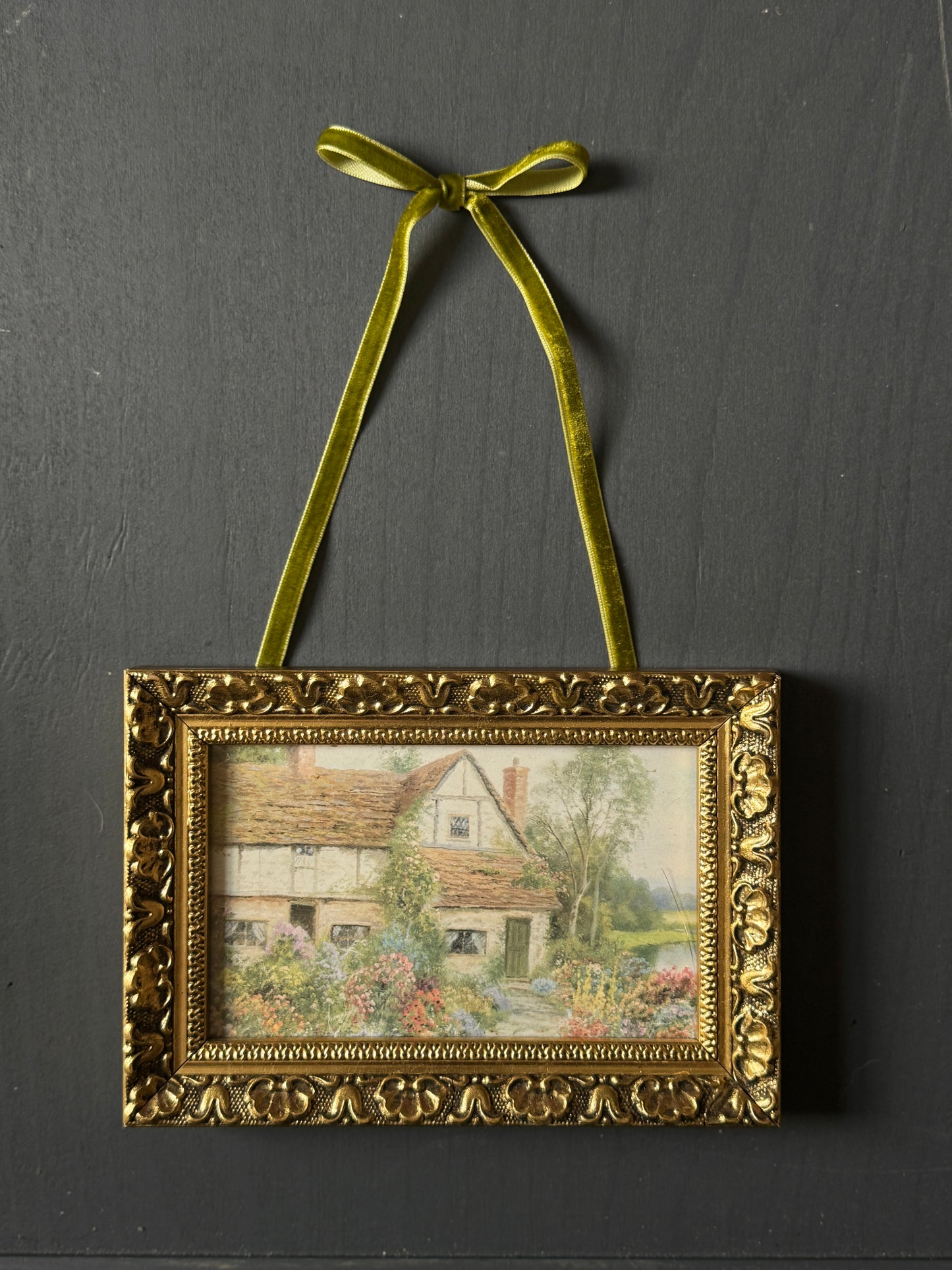 Opulent Knots – Velvet Ribbon Bows for Elegant Styling - Olive Green
