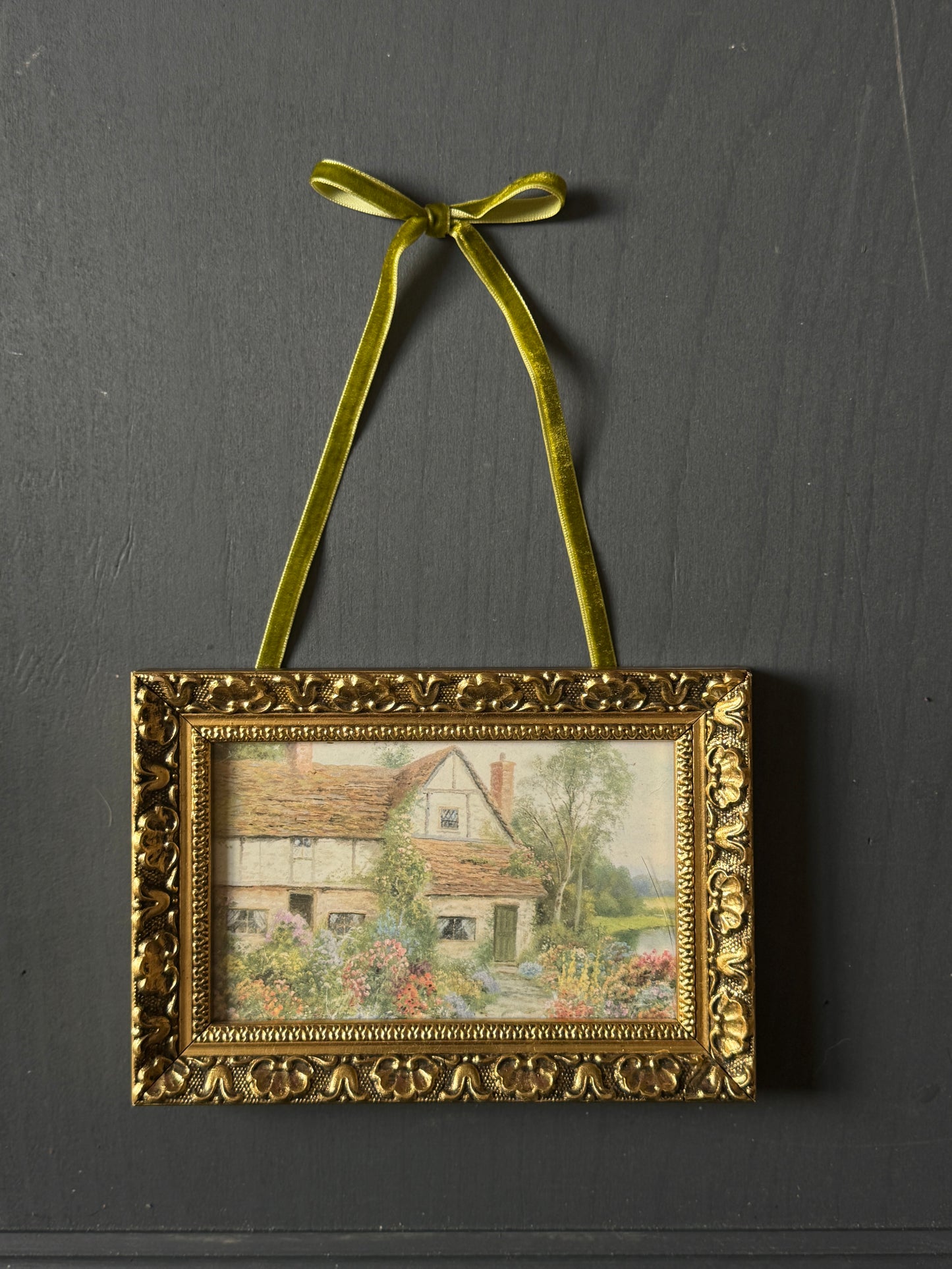 Opulent Knots – Velvet Ribbon Bows for Elegant Styling - Olive Green