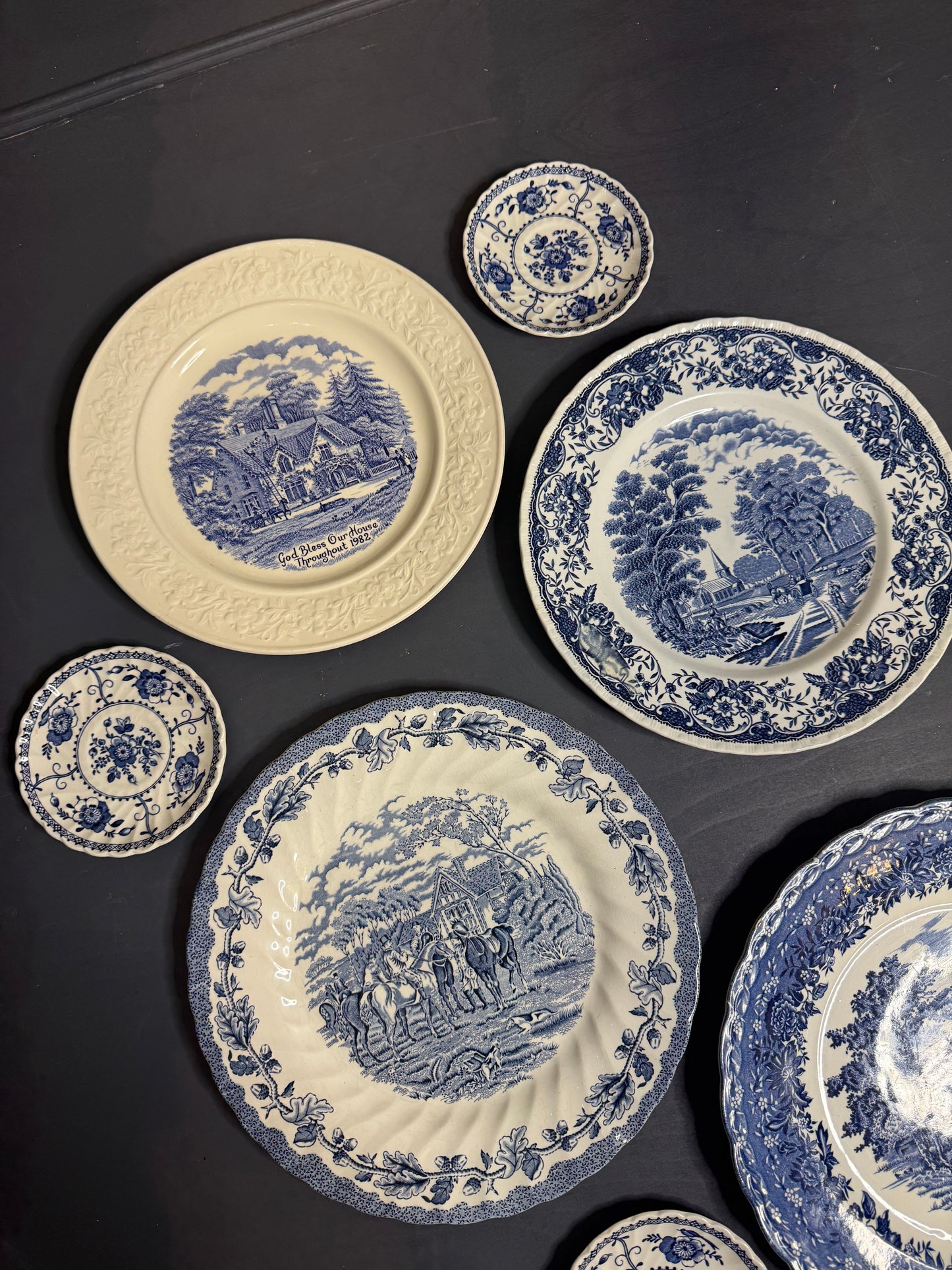 Vintage Kitchen Gallery Wall Set: Blue & White - Willow Style English Plates
