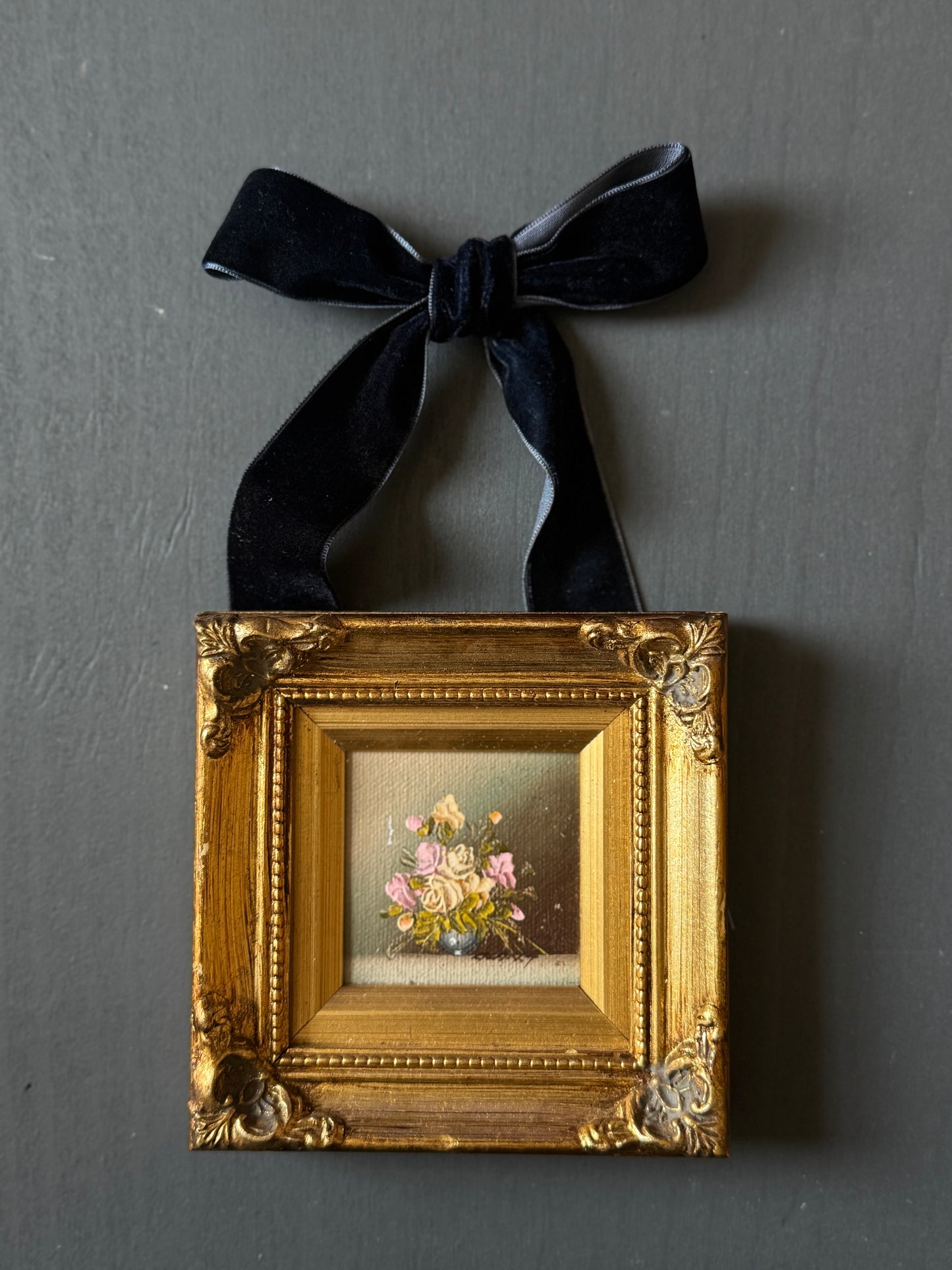 Opulent Knots – Velvet Ribbon Bows for Elegant Styling - Navy Blue
