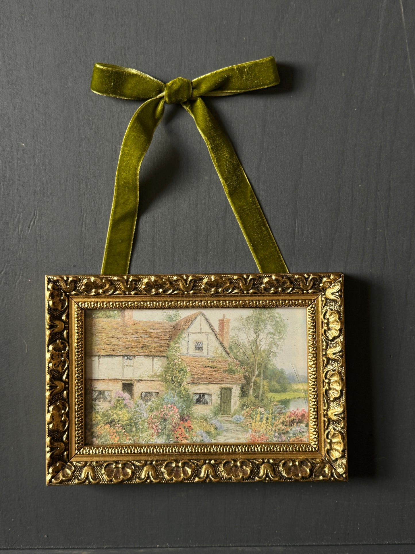 Opulent Knots – Velvet Ribbon Bows for Elegant Styling - Olive Green