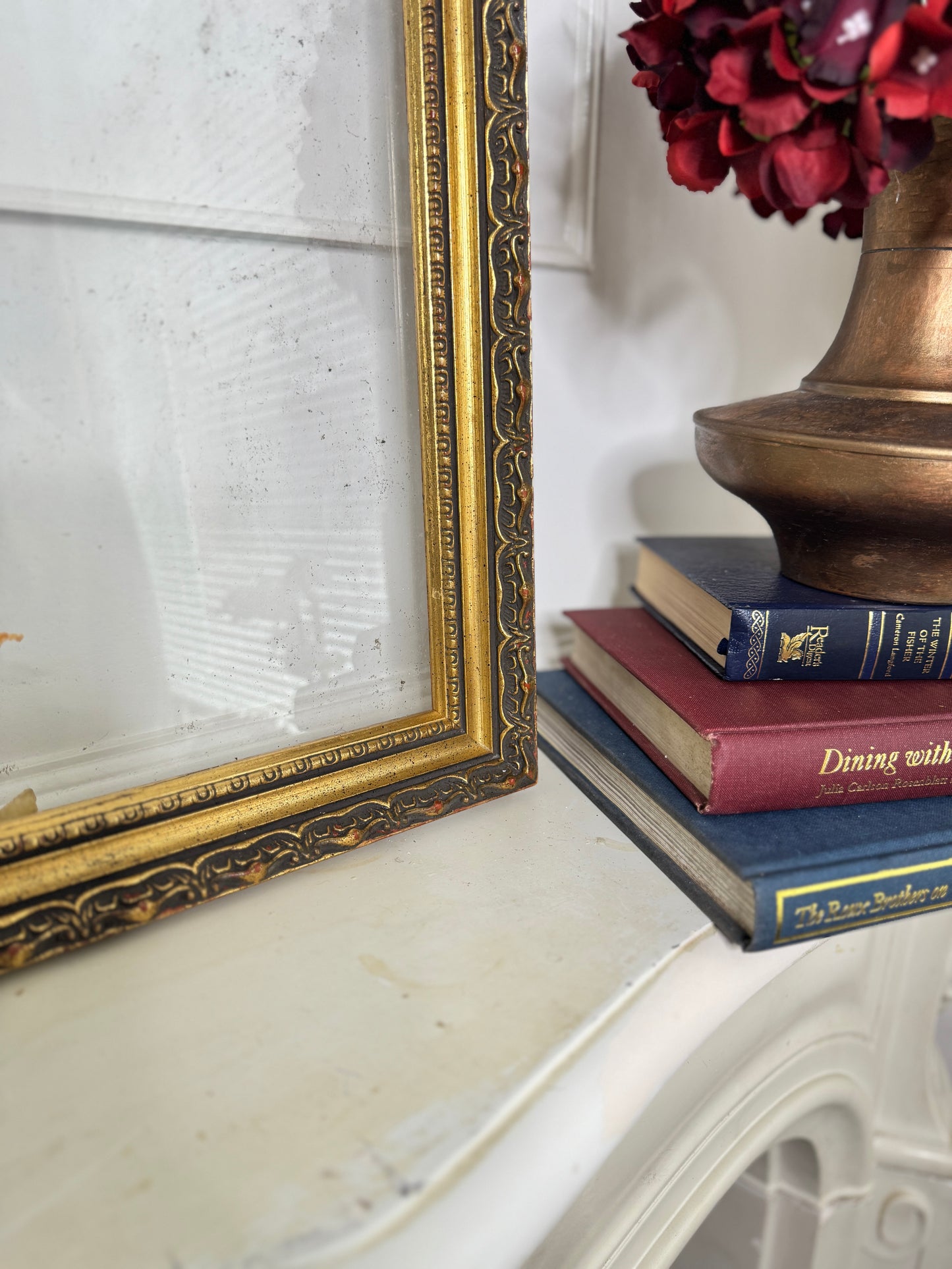 Vintage Gilt Antique Belcôte Frame