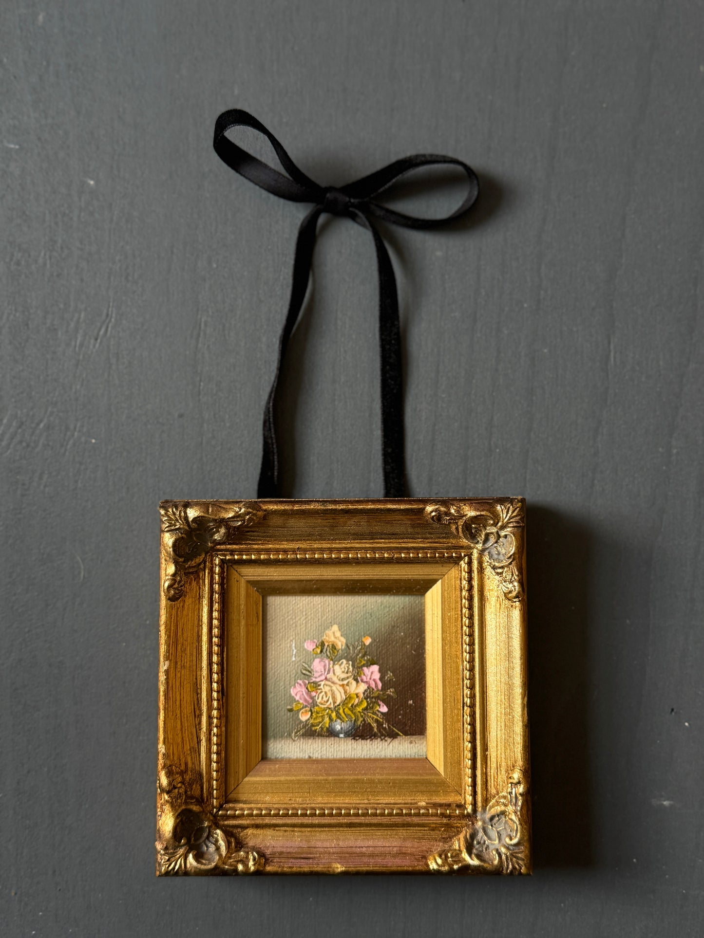 Opulent Knots – Velvet Ribbon Bows for Elegant Styling - Black