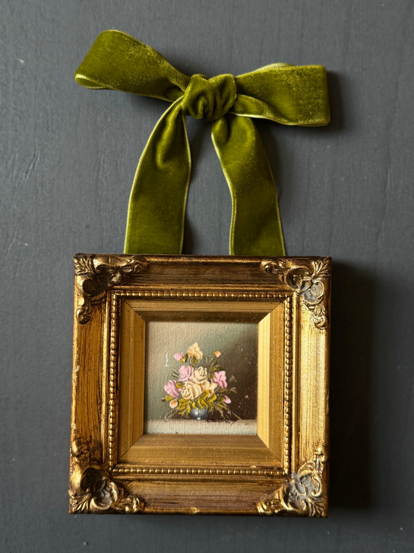 Opulent Knots – Velvet Ribbon Bows for Elegant Styling - Olive Green