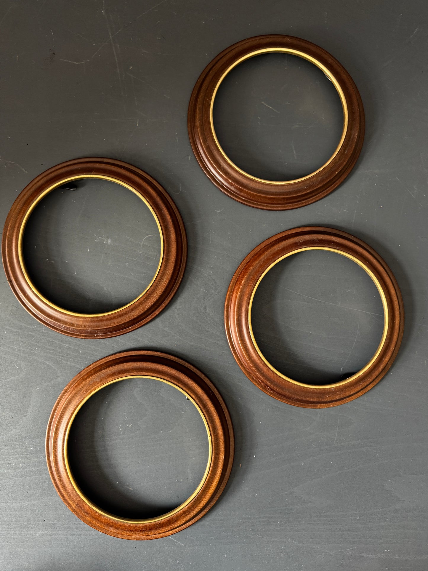 Vintage Van Hygan & Smythe Wooden Plate Frame Holder