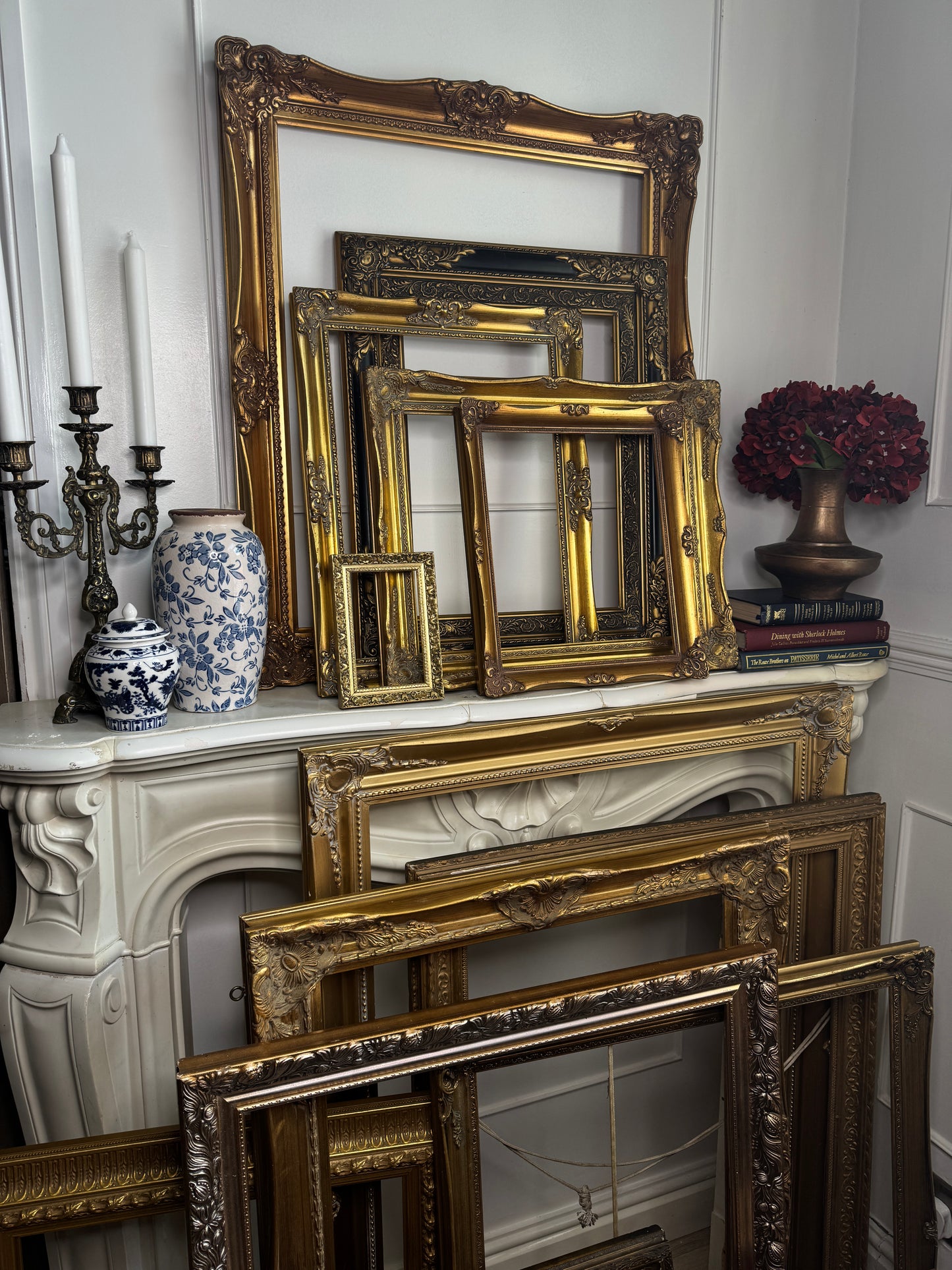 Vintage Gold Ornate Astoria Frame