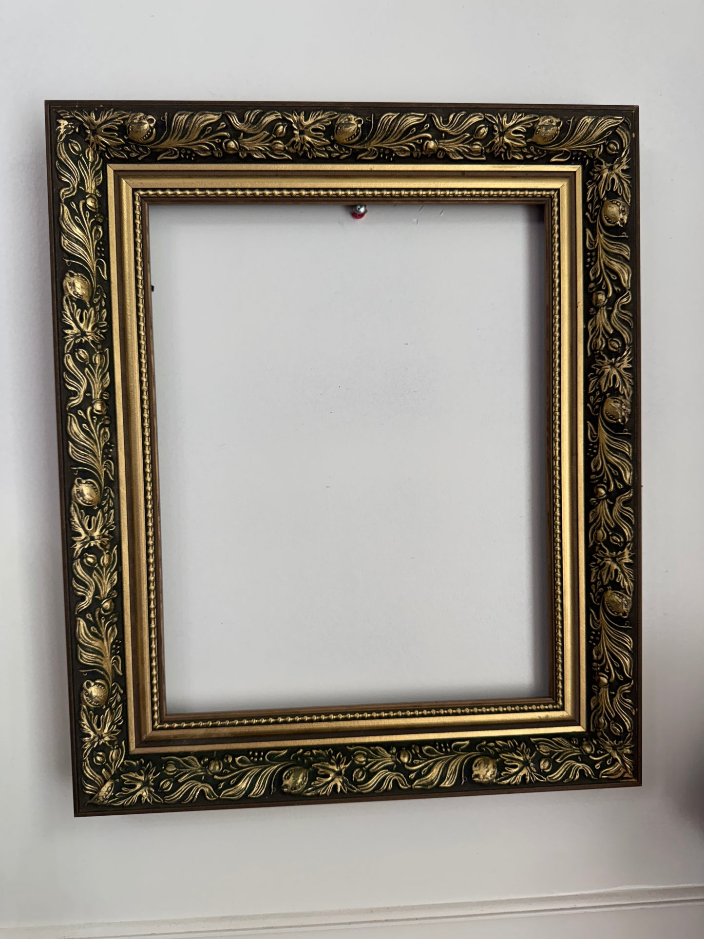 Antique Luxurious Belvoir Ornate Gold Small Frame