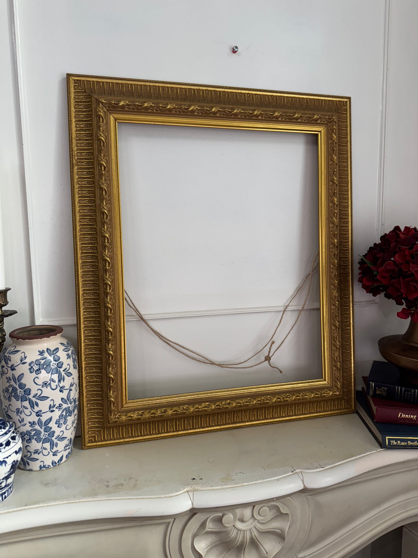French-Style Accent Decorative Delaroux Frame