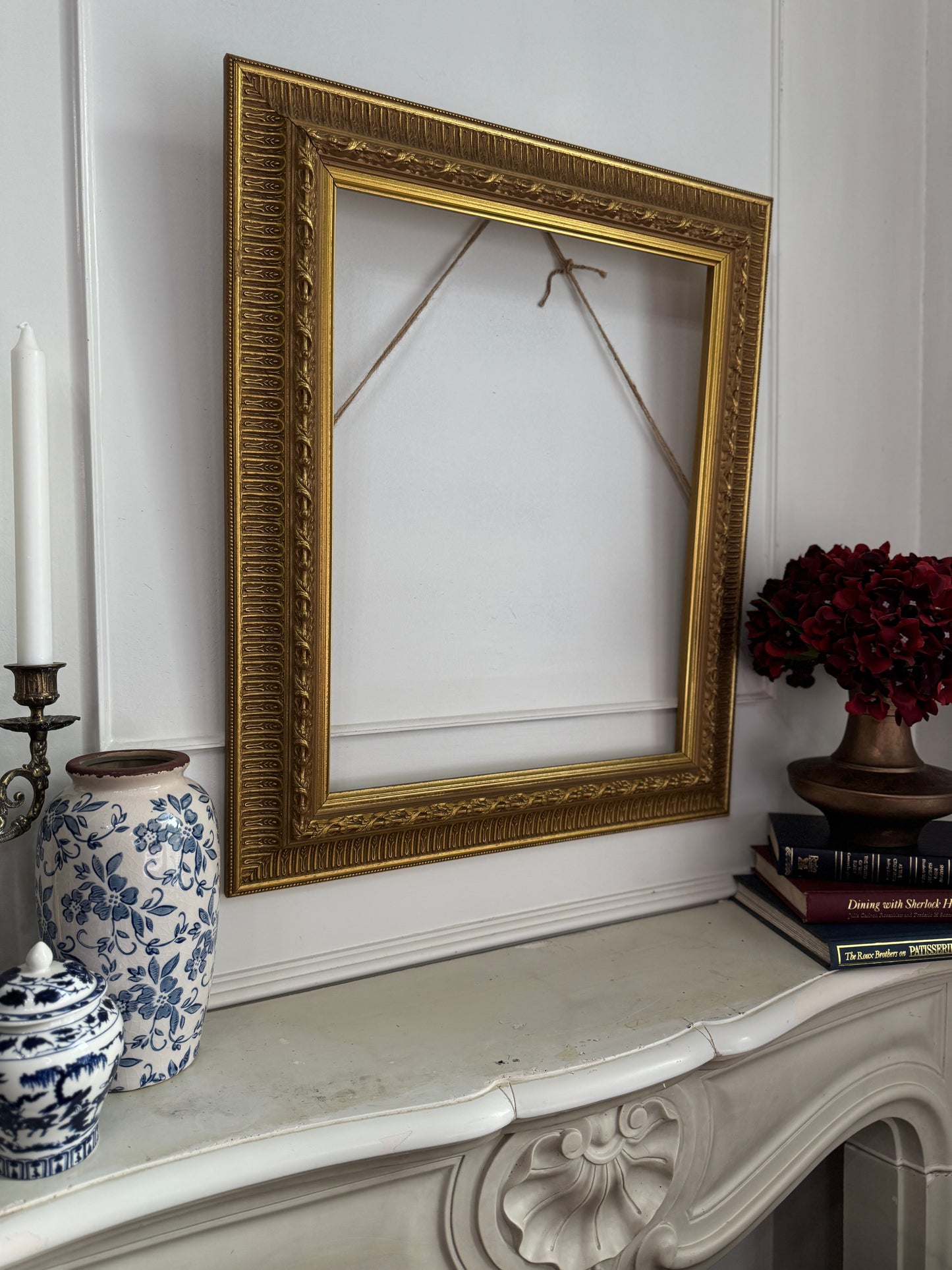 French-Style Accent Decorative Delaroux Frame