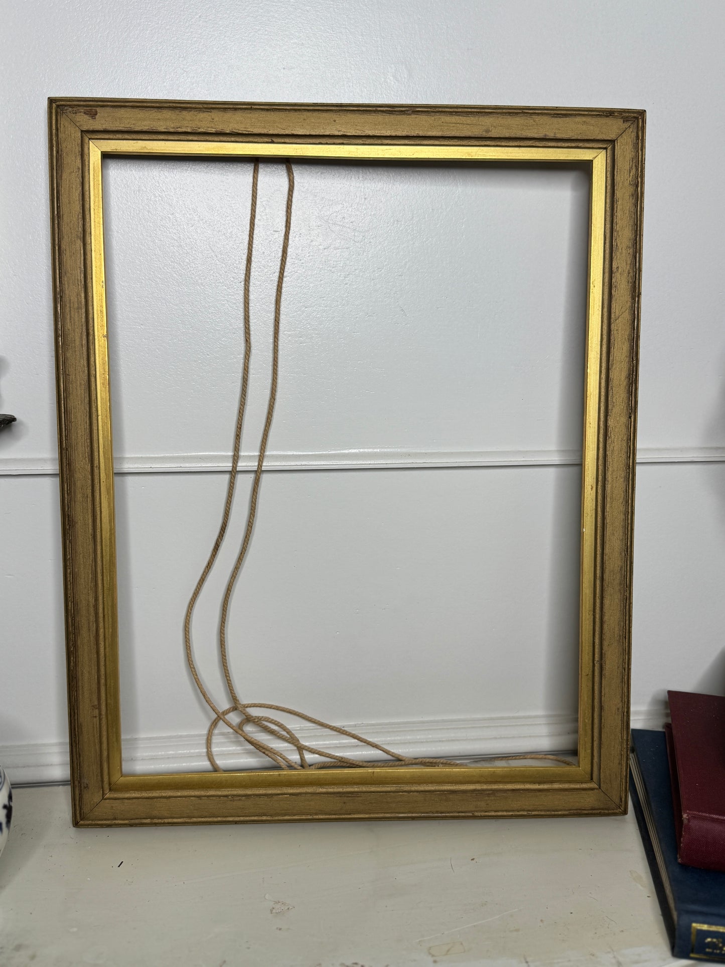 Antique Minimal Ravienne Ornate Gold Small Frame