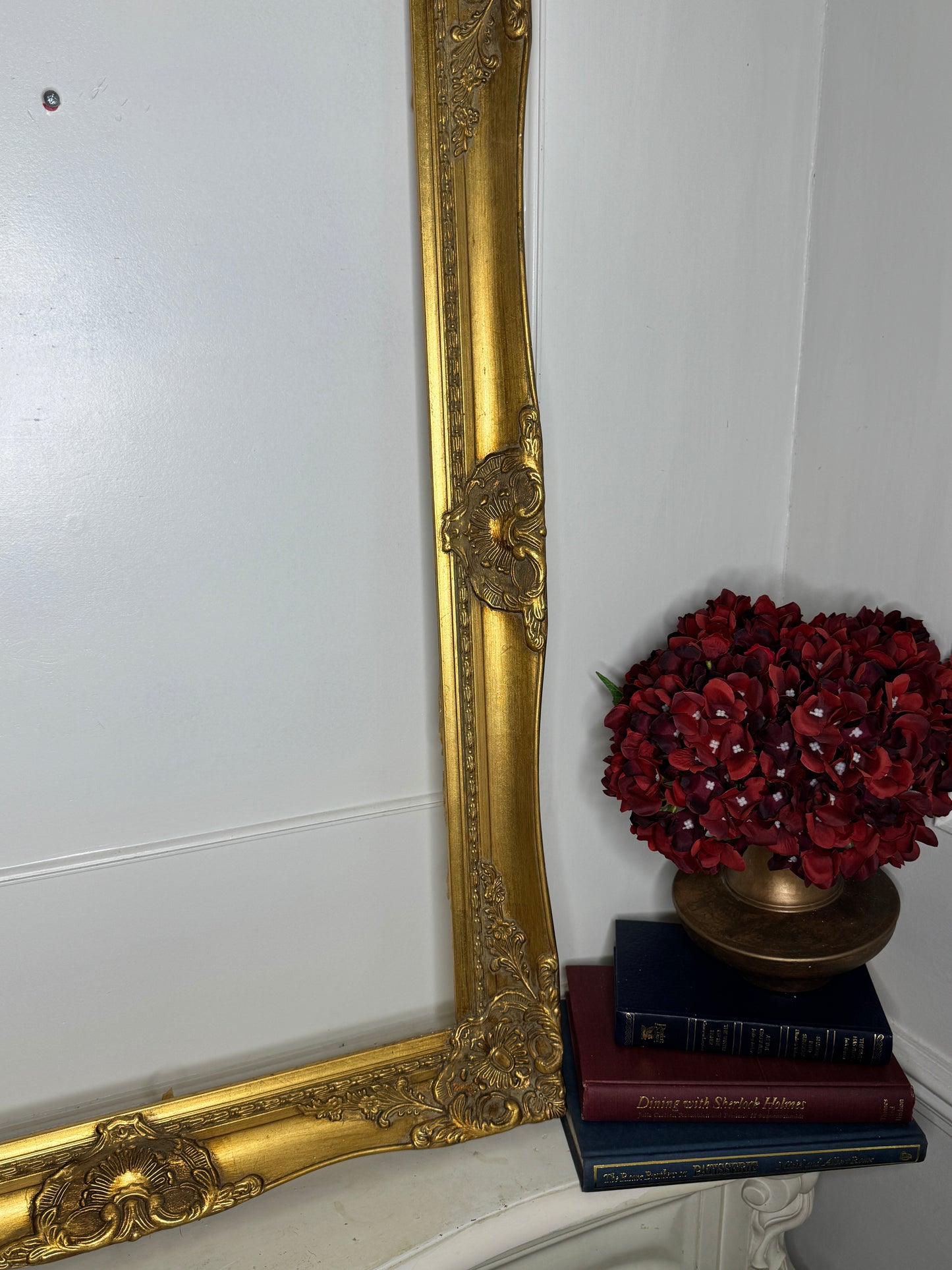 Sorelle Ornate Gold Frame with 1970s K. Bowman Original Oil Painting
