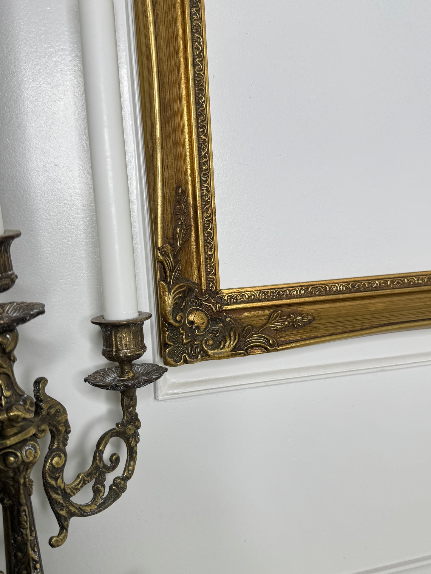 French Styled Large Slim Sorélle Frame