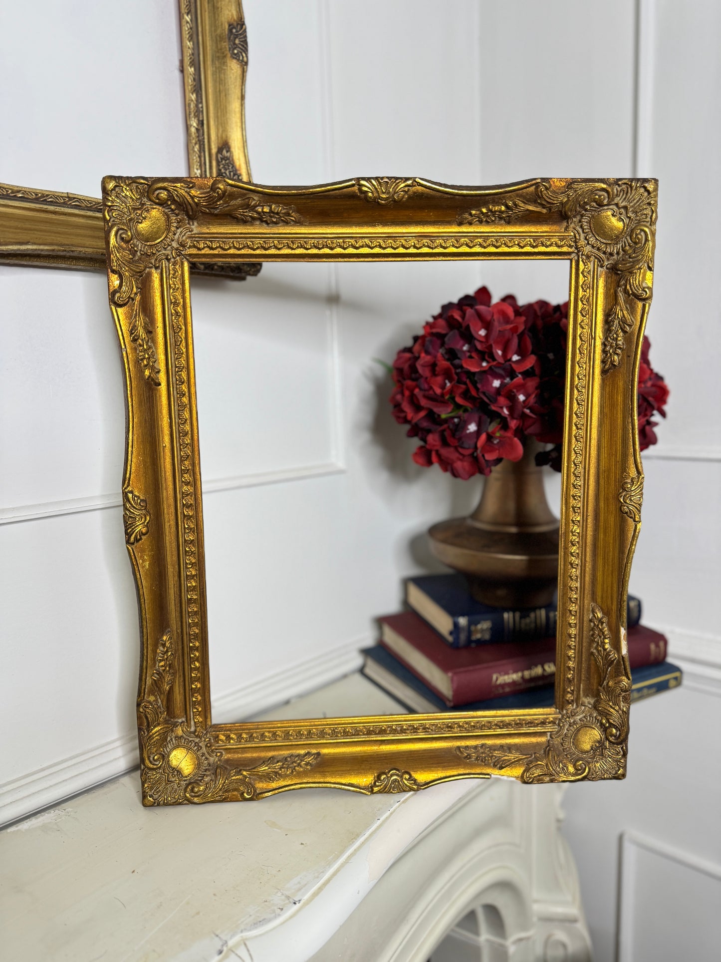 Vintage Ornate Sorélle Frame