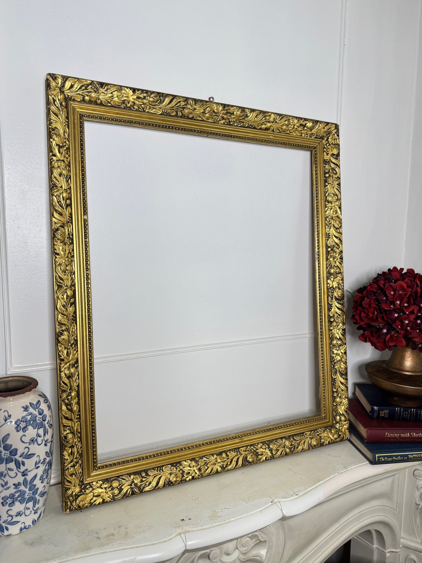 Antique Luxurious Belvoir Ornate Gold Medium Frame