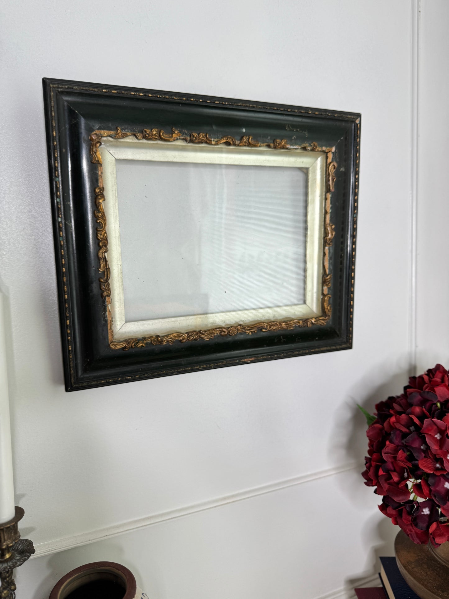 Antique Victorian Gilt Greenl Small Frame