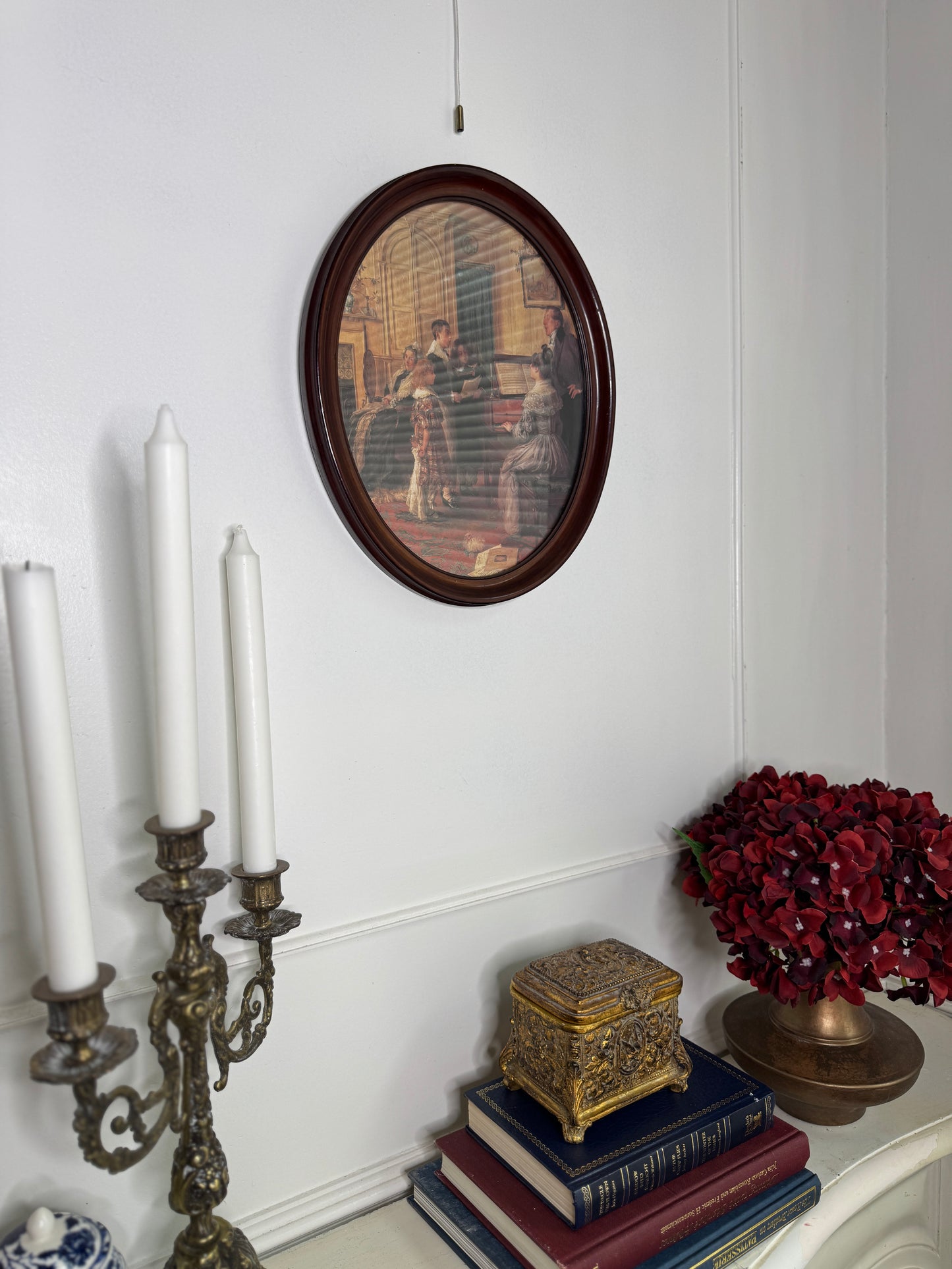 Vintage Reproduction Print in Oval Wooden Frame