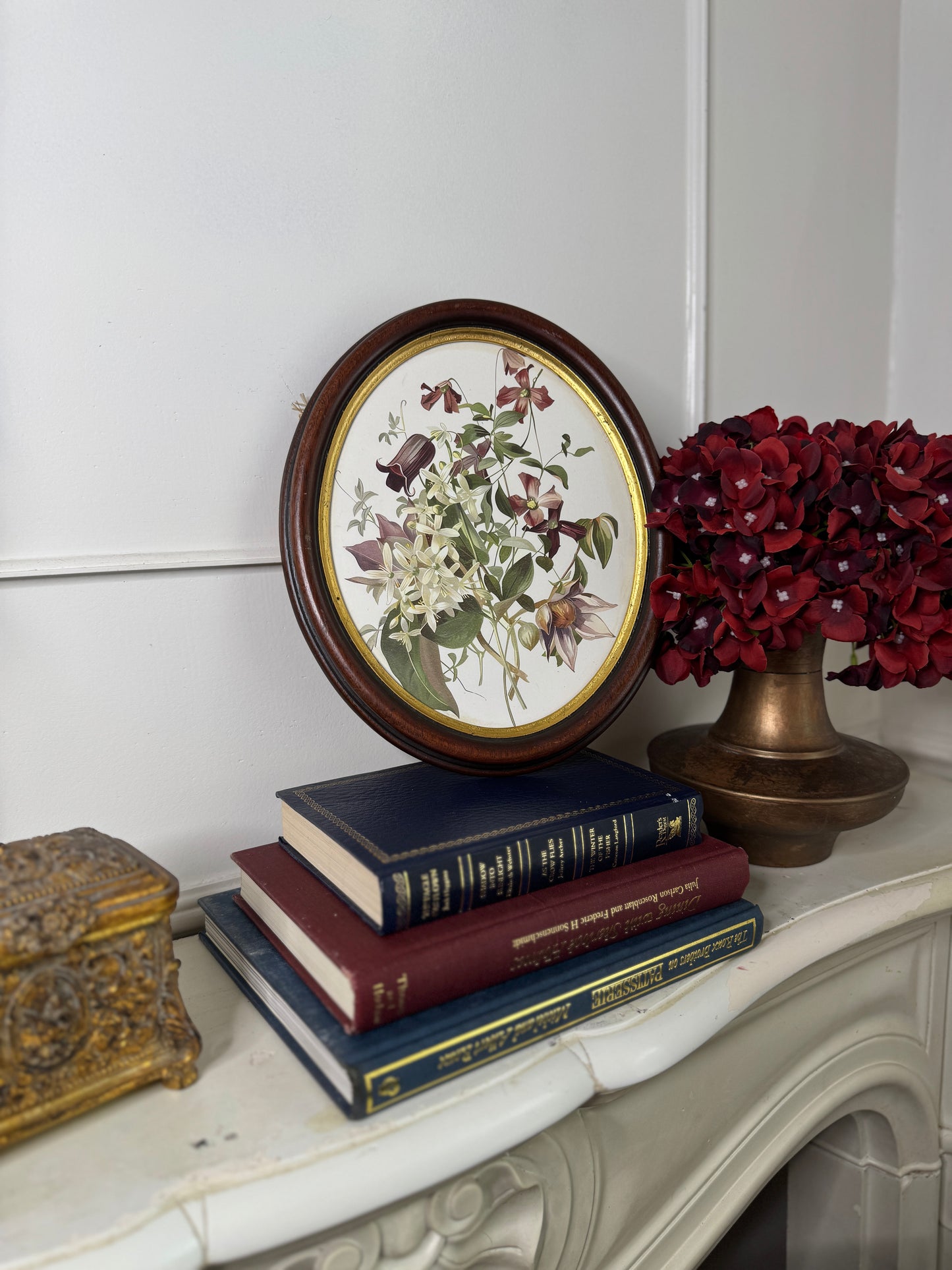 Vintage Wooden Medium Oval Frame with Gold Trim