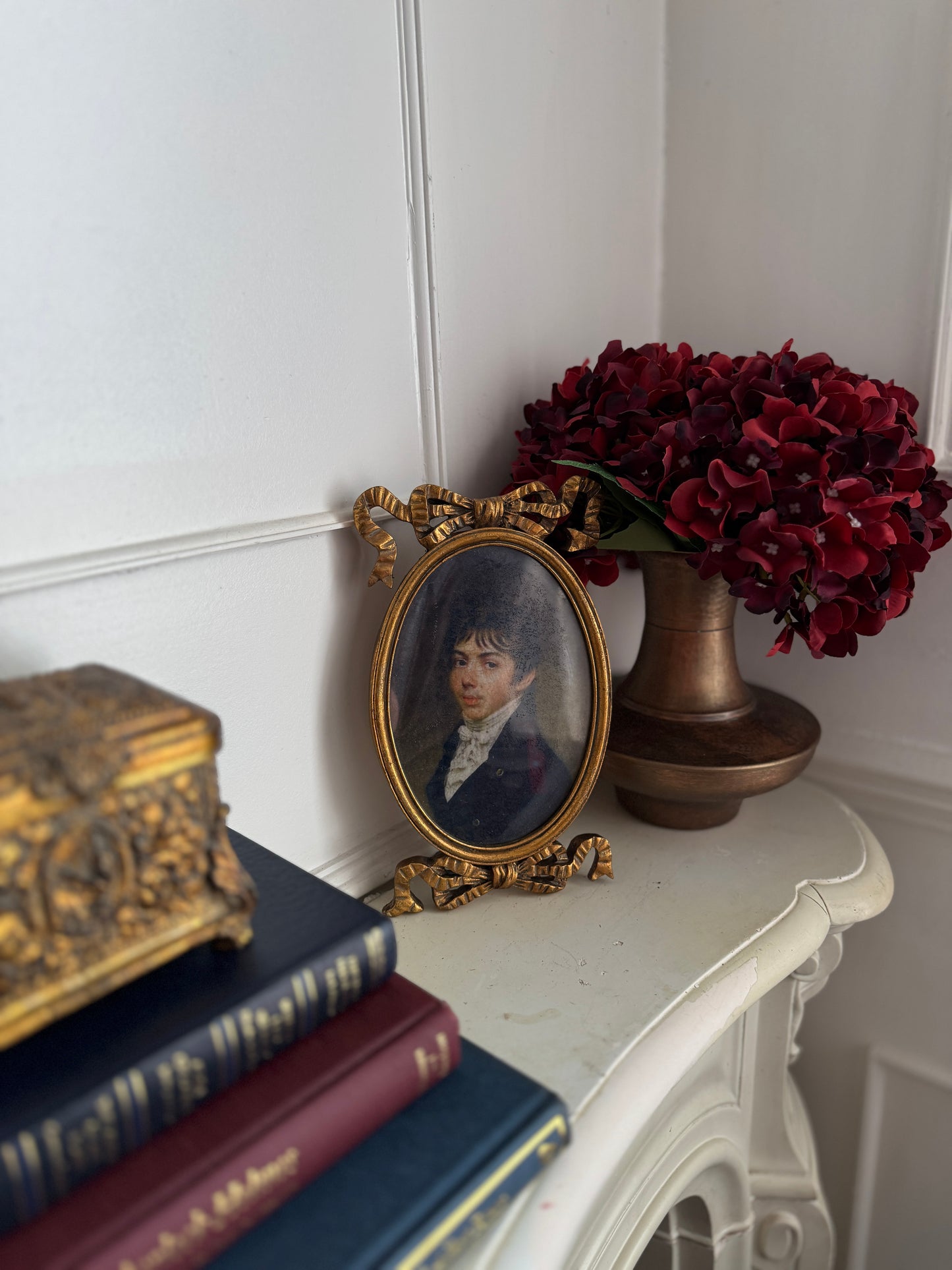 Victorian Picture in Ornate Gold Ribbon Gilt Frame
