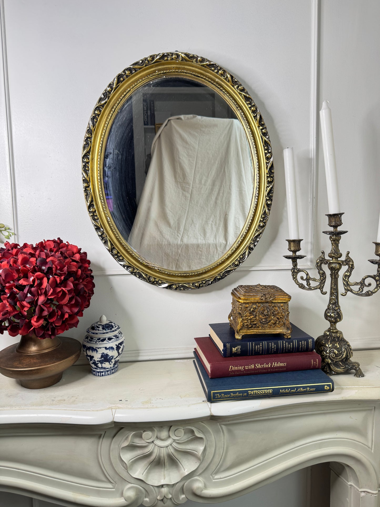 The Vintage Golden Oval Wall Mirror