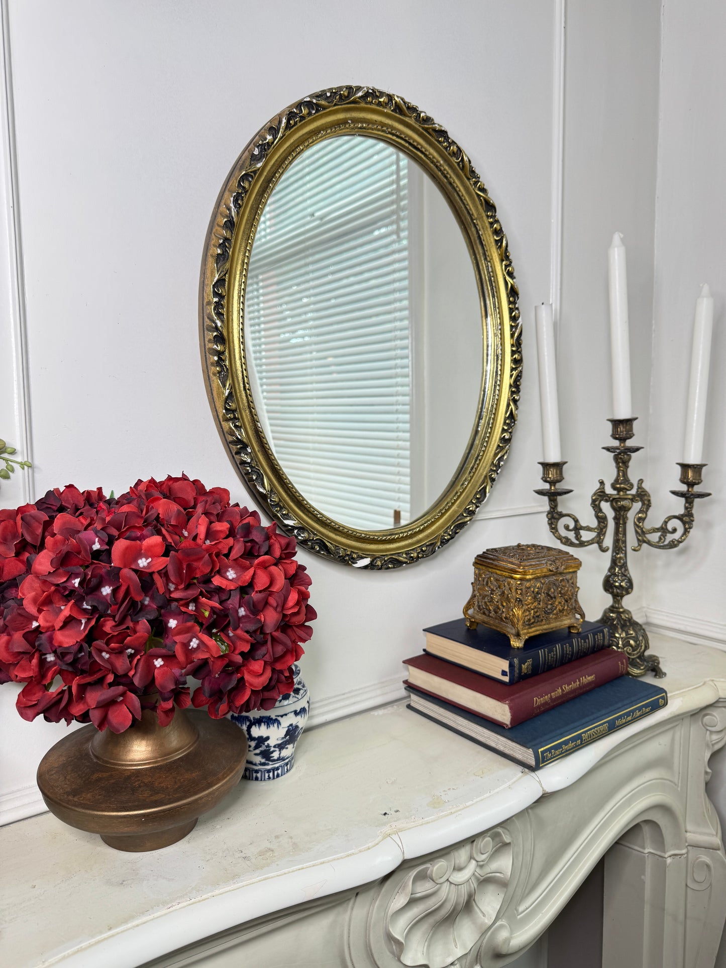 The Vintage Golden Oval Wall Mirror