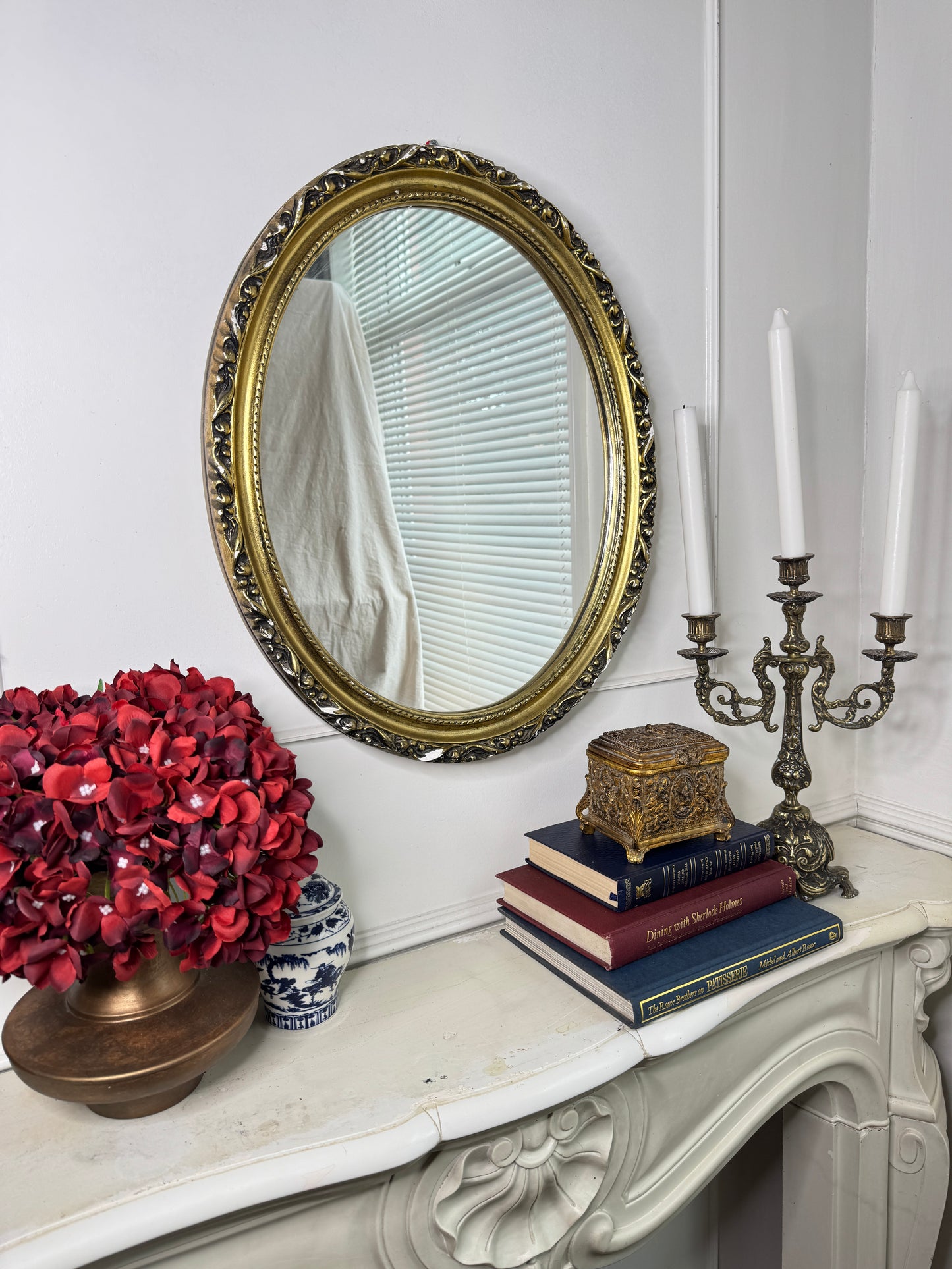 The Vintage Golden Oval Wall Mirror