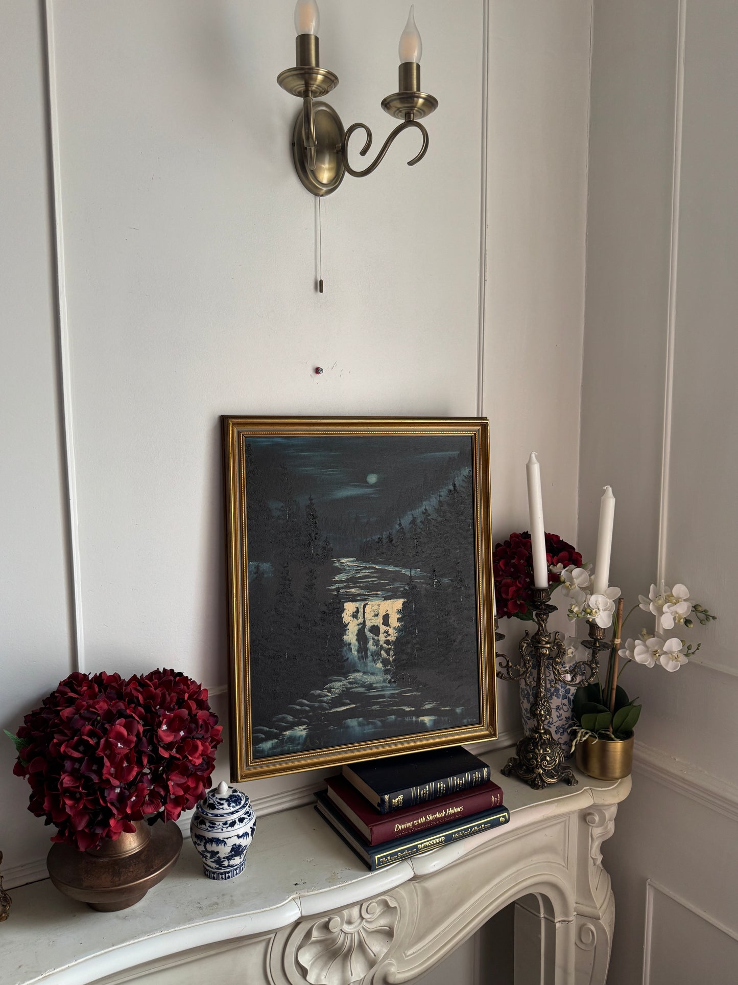 Golden Horizon – Signed Vintage Oil Painting in Blue-Trimmed Gilt Frame