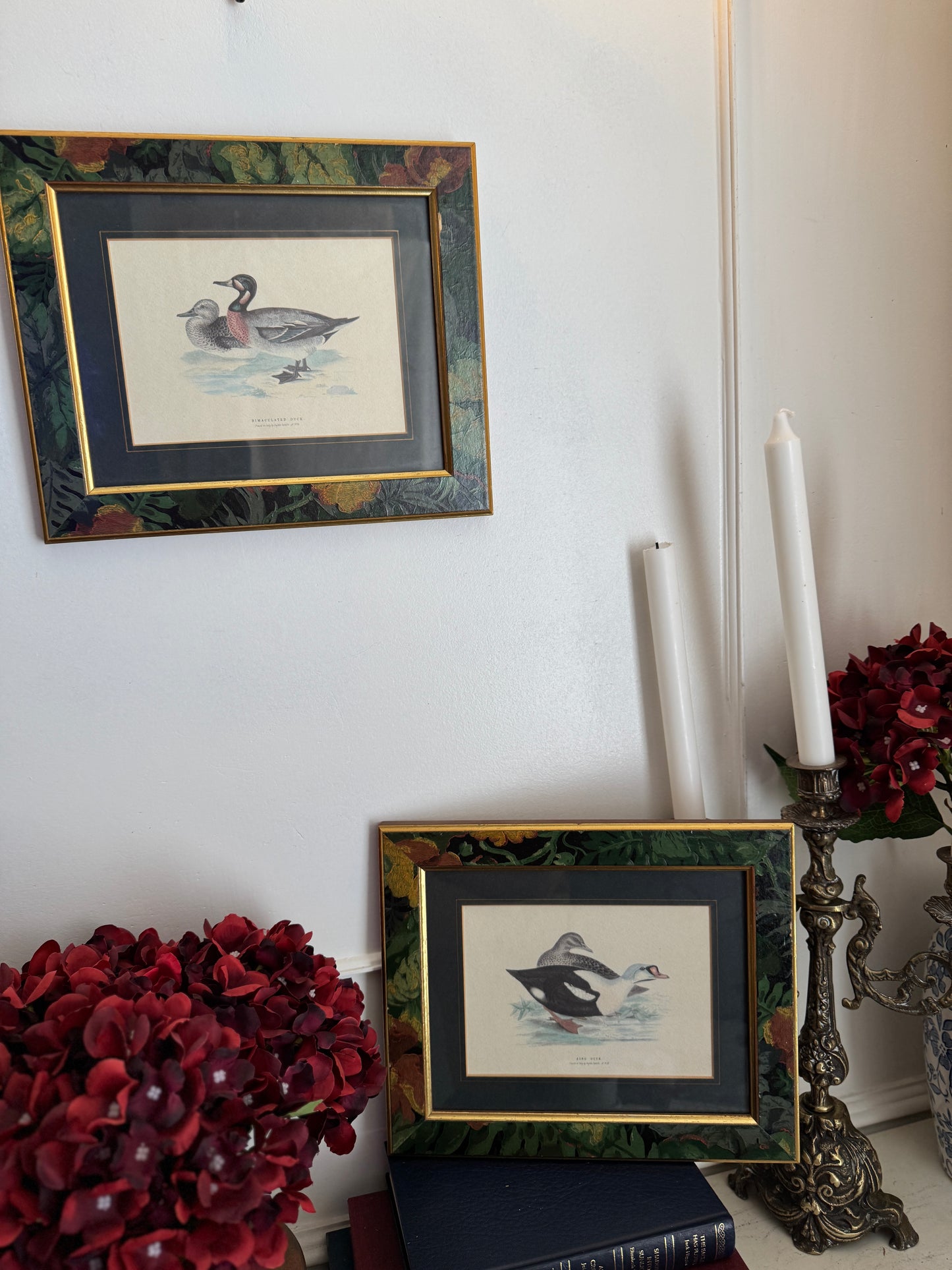 Quaint & Feathered – Rustic Duck Print Duo