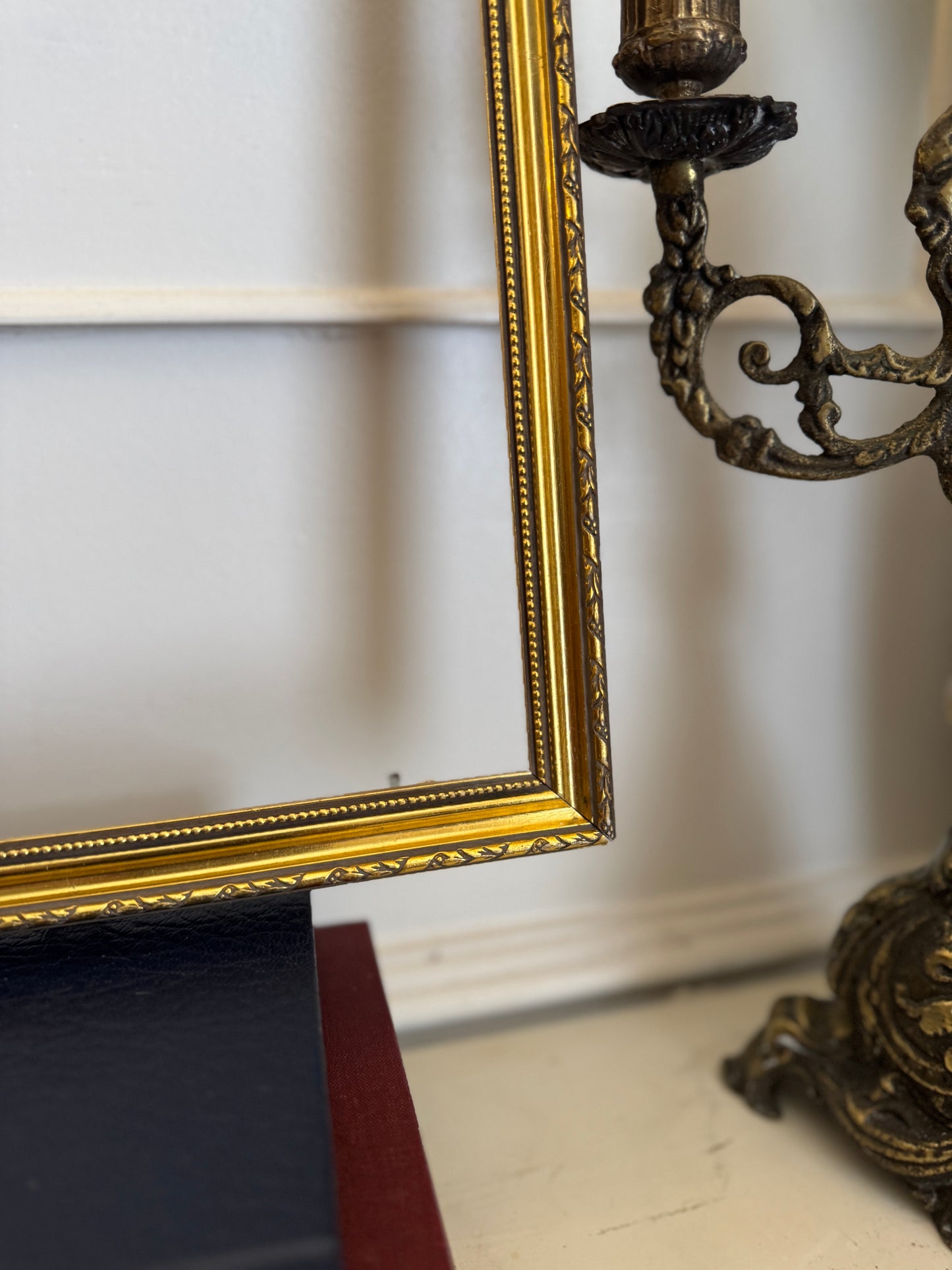 Vintage Gilt Slim Antique Gold Milan Frame