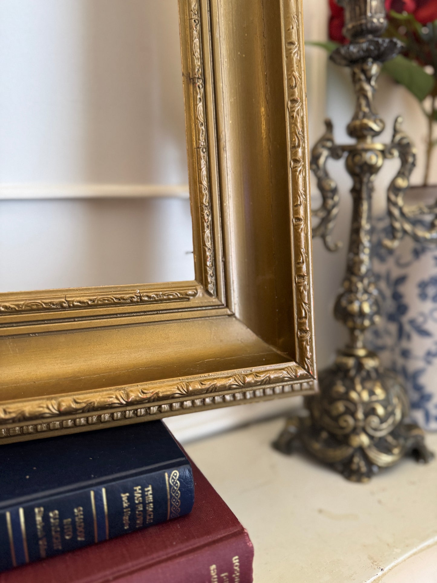 Lucerne Extra Thick Slim-Trim Heavy Antique Gold Frame
