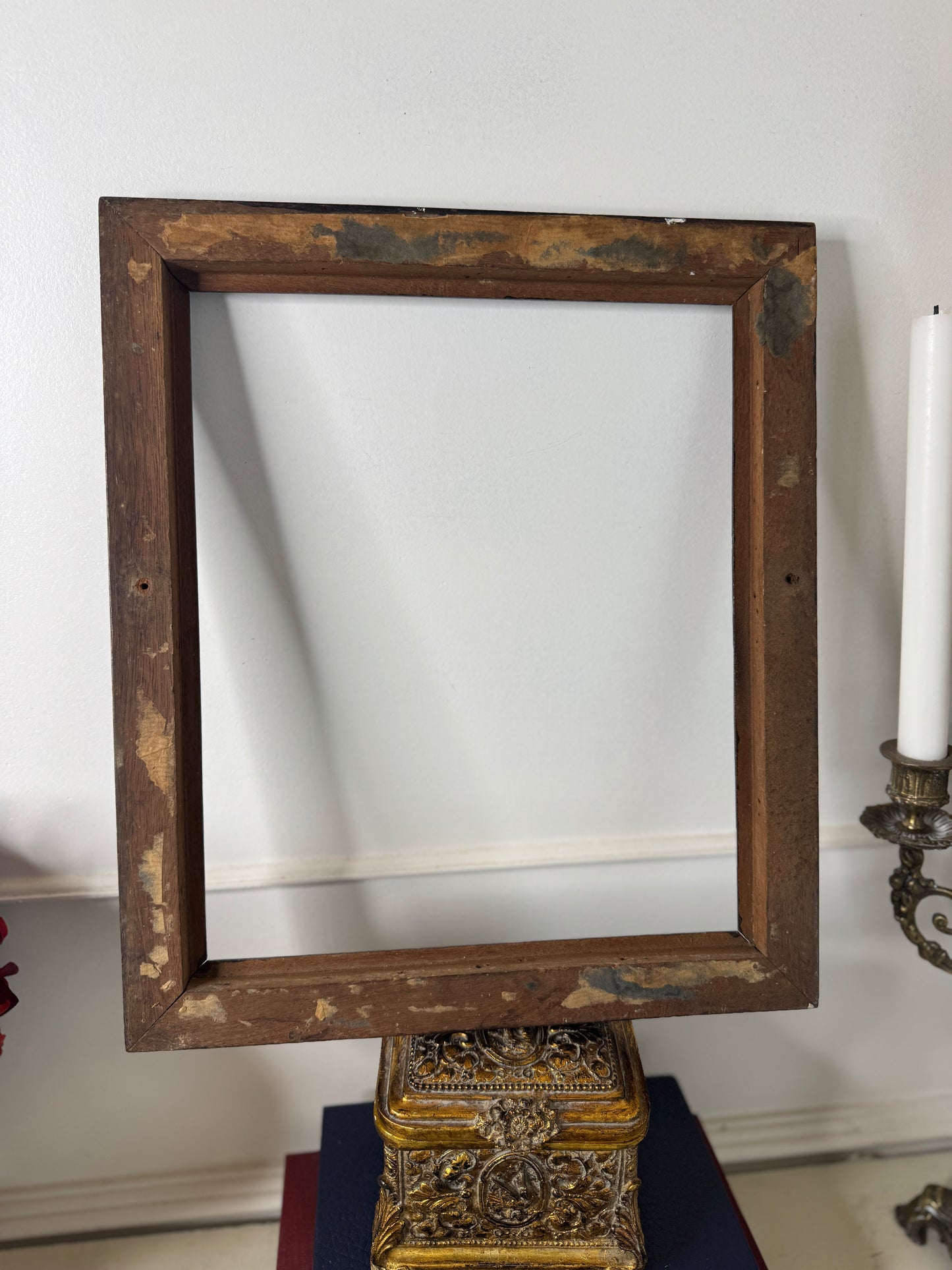The Manor House Frame – Classic Rustic Wood