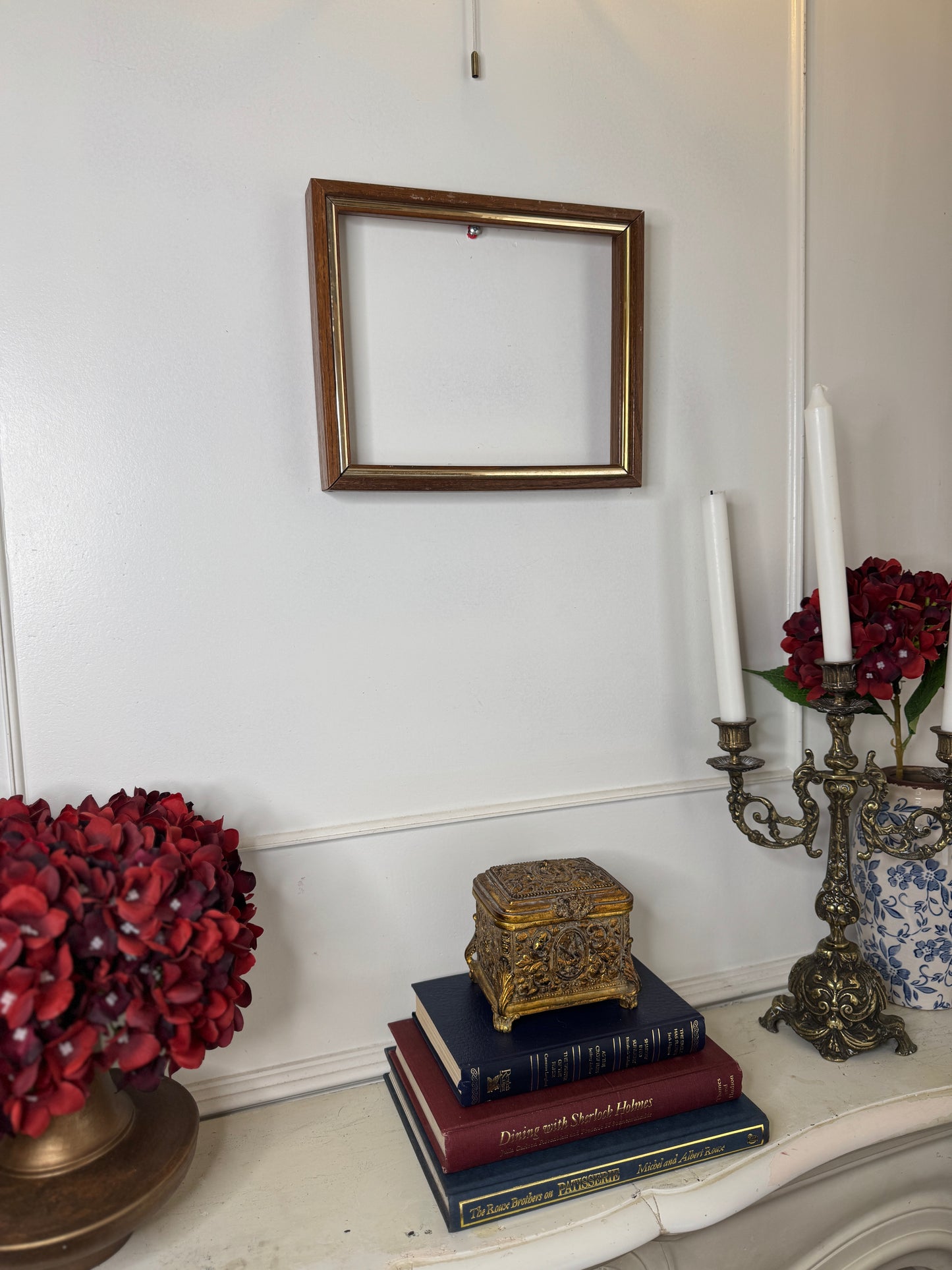 The Ashford – Deep Mini Vintage Wooden Frame with Gold Trim