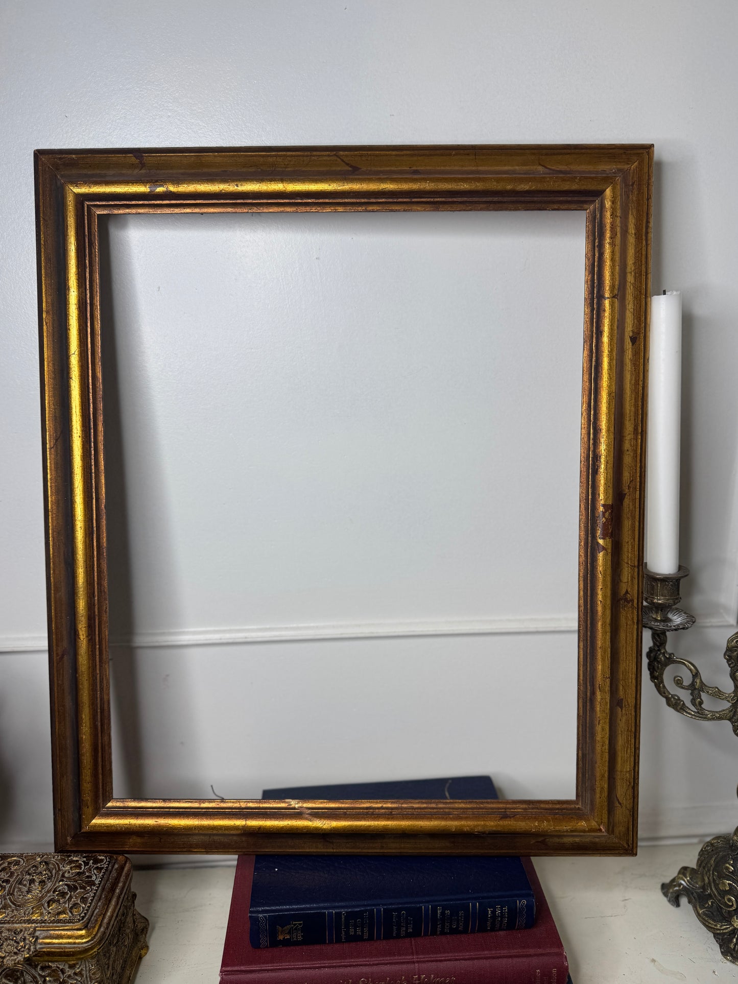 The Savoy Gilt Stretch Extra Thick Gilt Frame