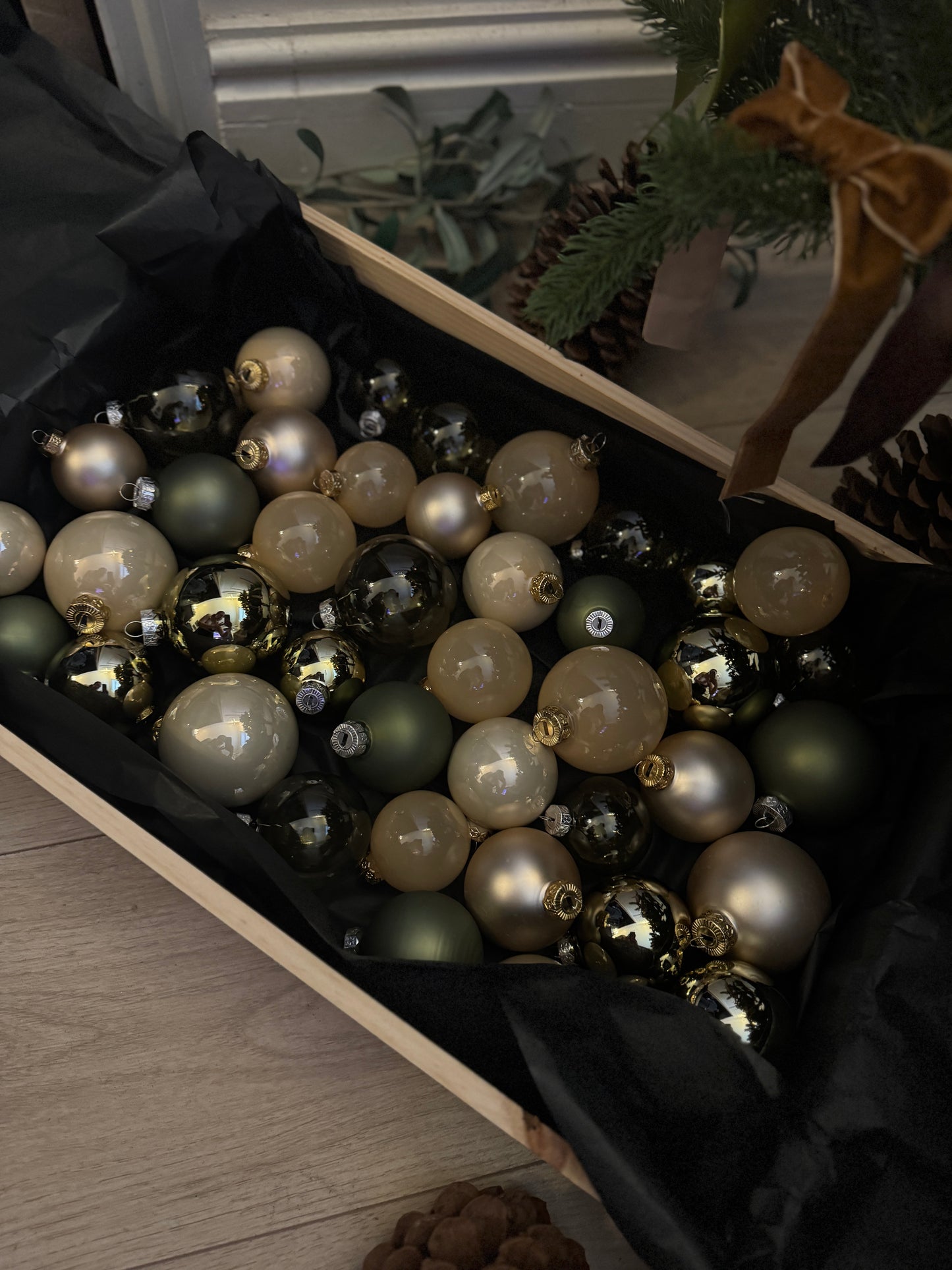 Beige & Green European Glass Christmas Baubles – Mixed Sizes, Set of 42