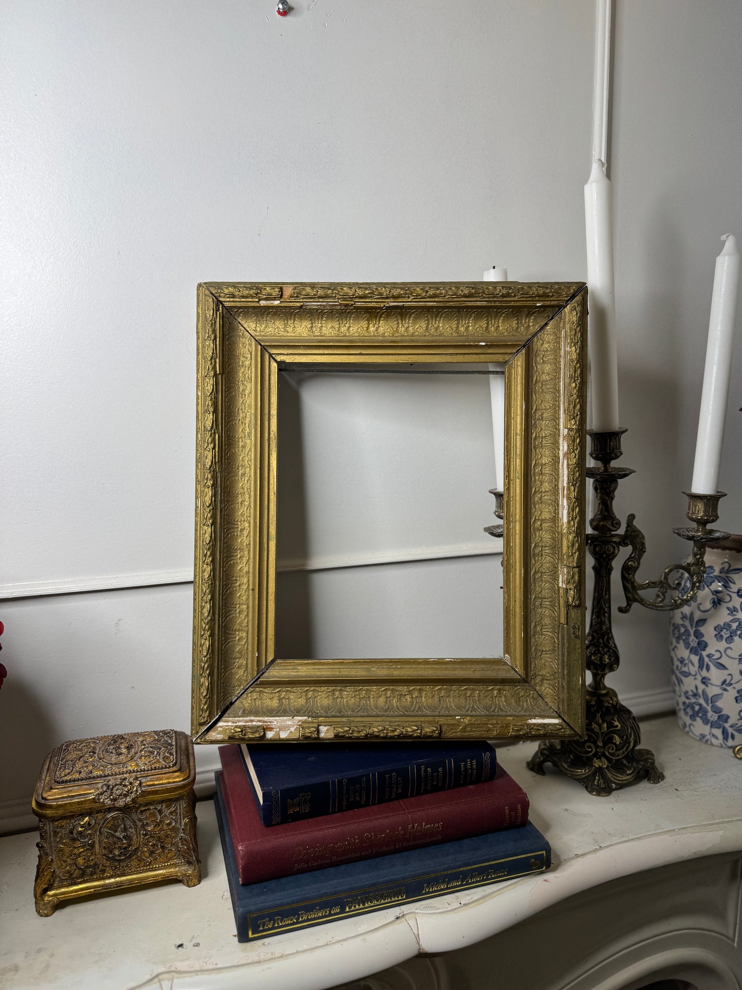 Antique Century Gilt Frame – Extremely Rare Ornate Gold Frame (c.1900s)