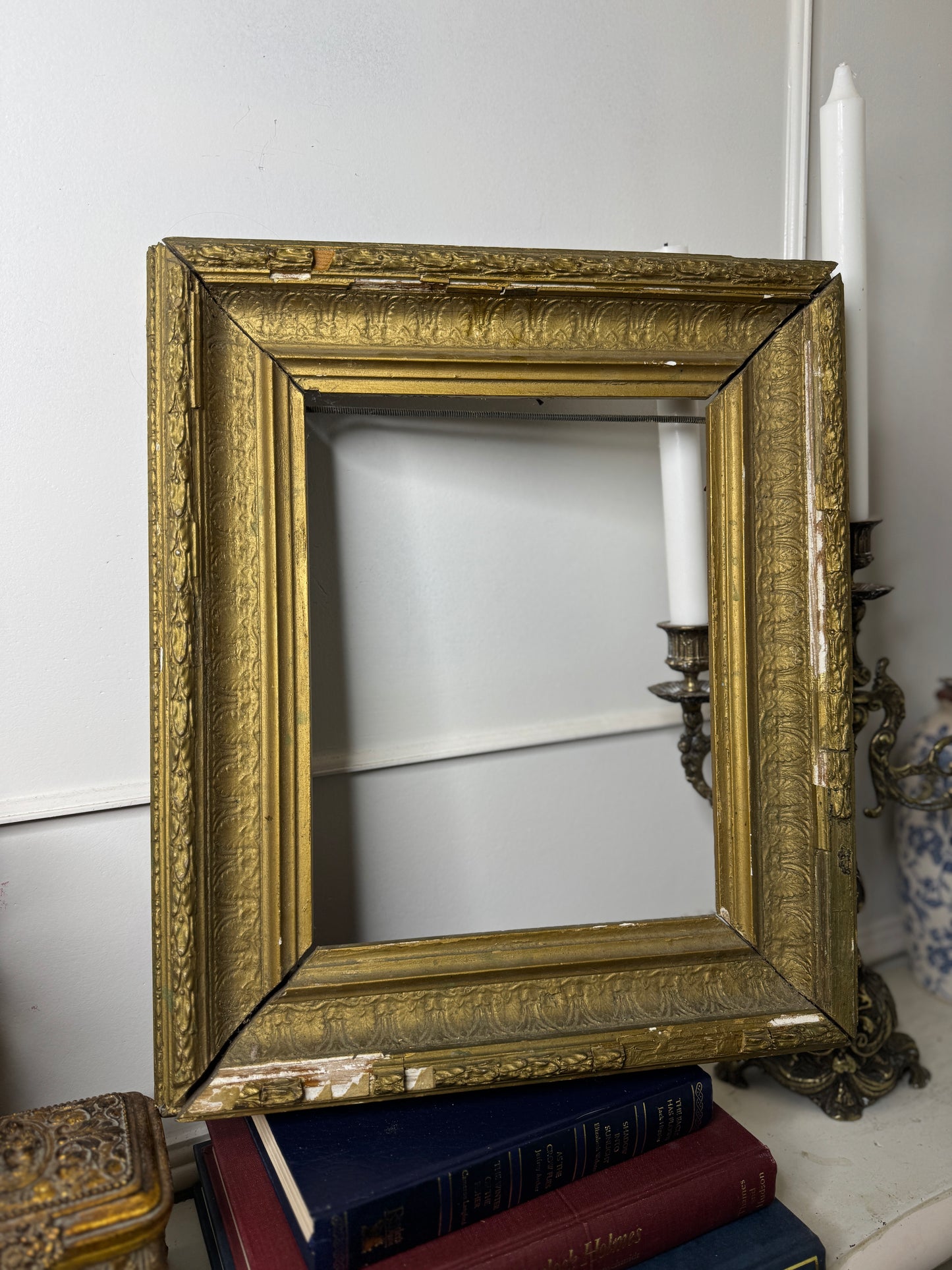 Antique Century Gilt Frame – Extremely Rare Ornate Gold Frame (c.1900s)