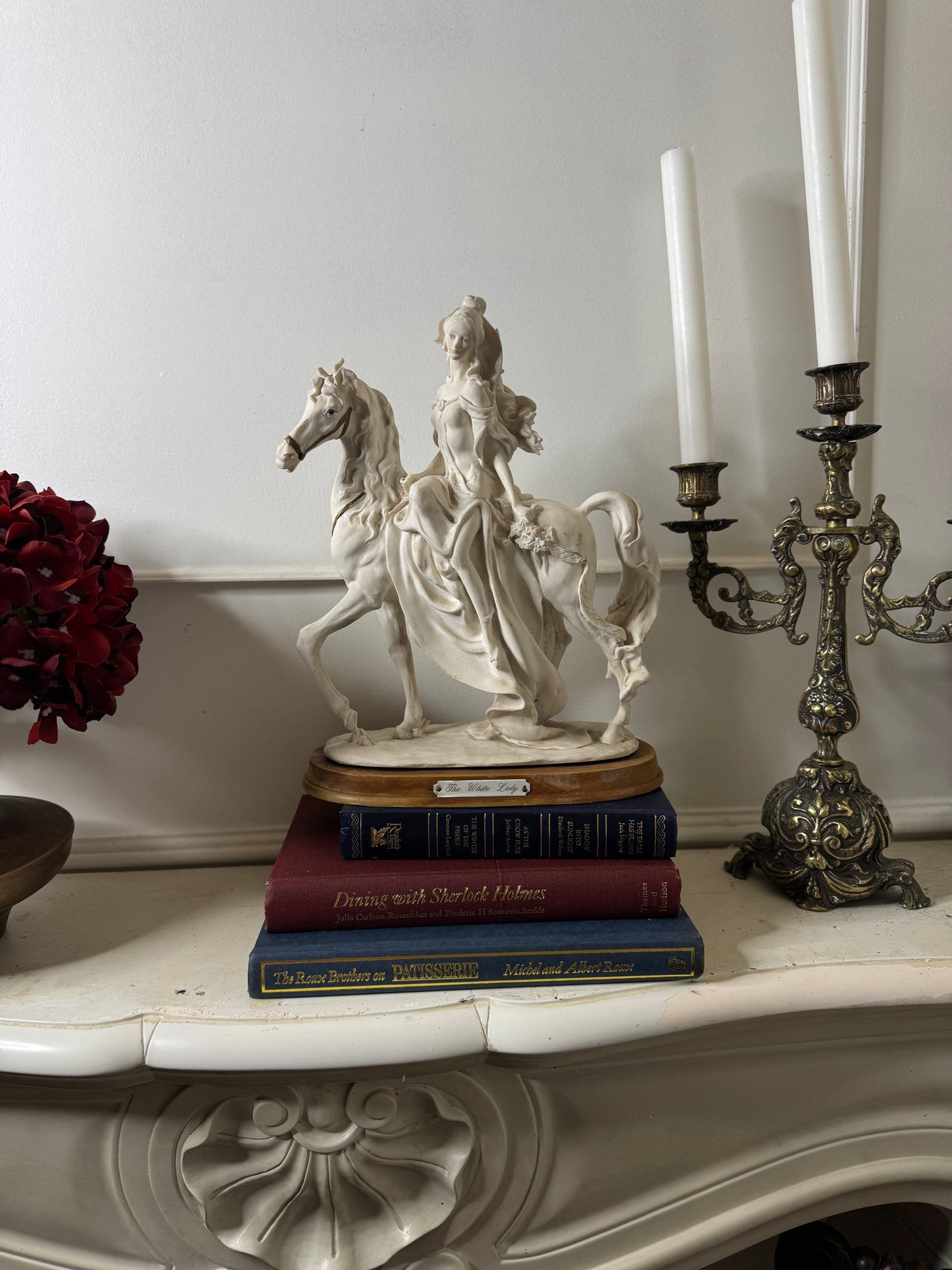 The White Lady by Juliana Collection