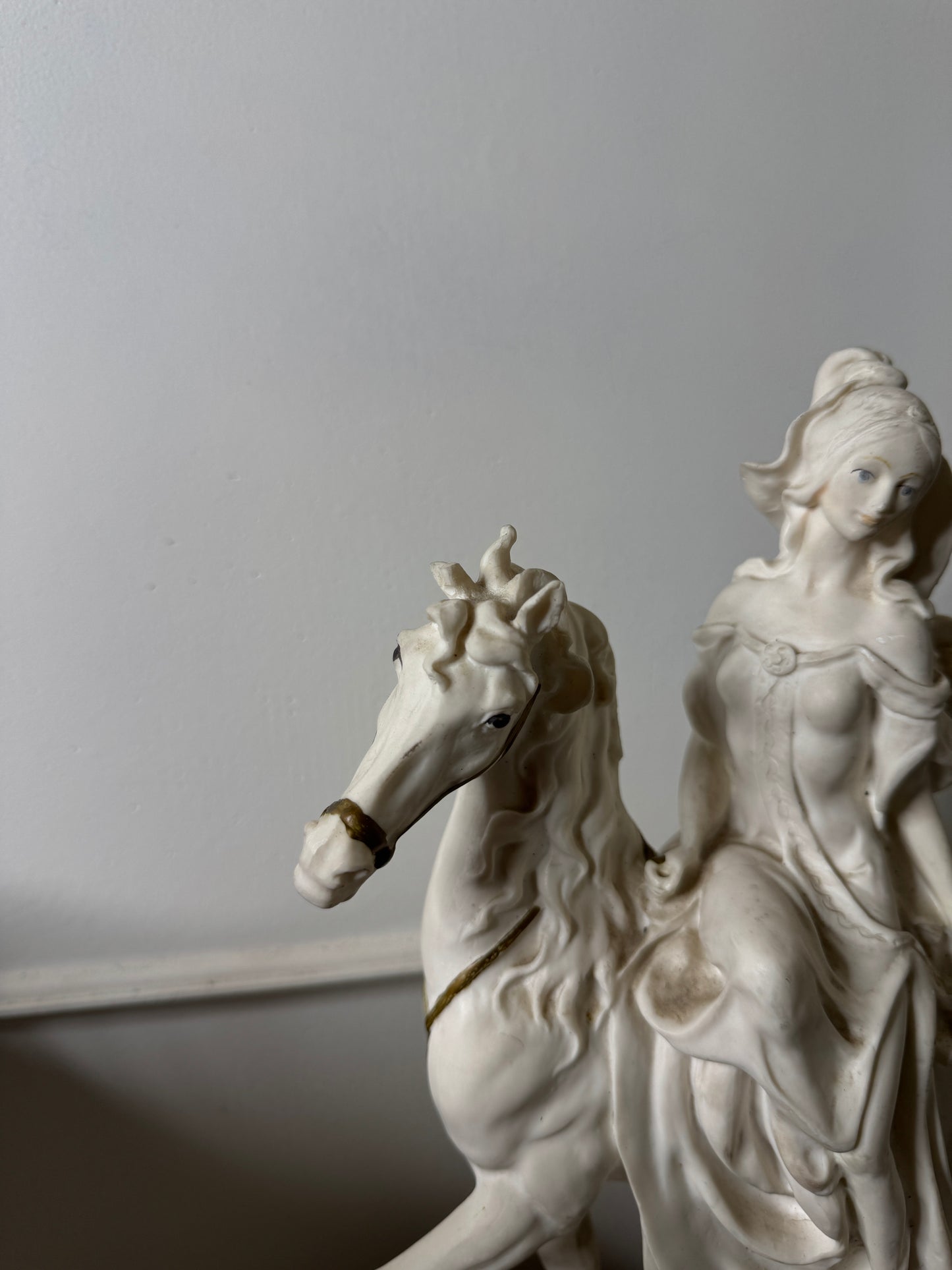 The White Lady by Juliana Collection