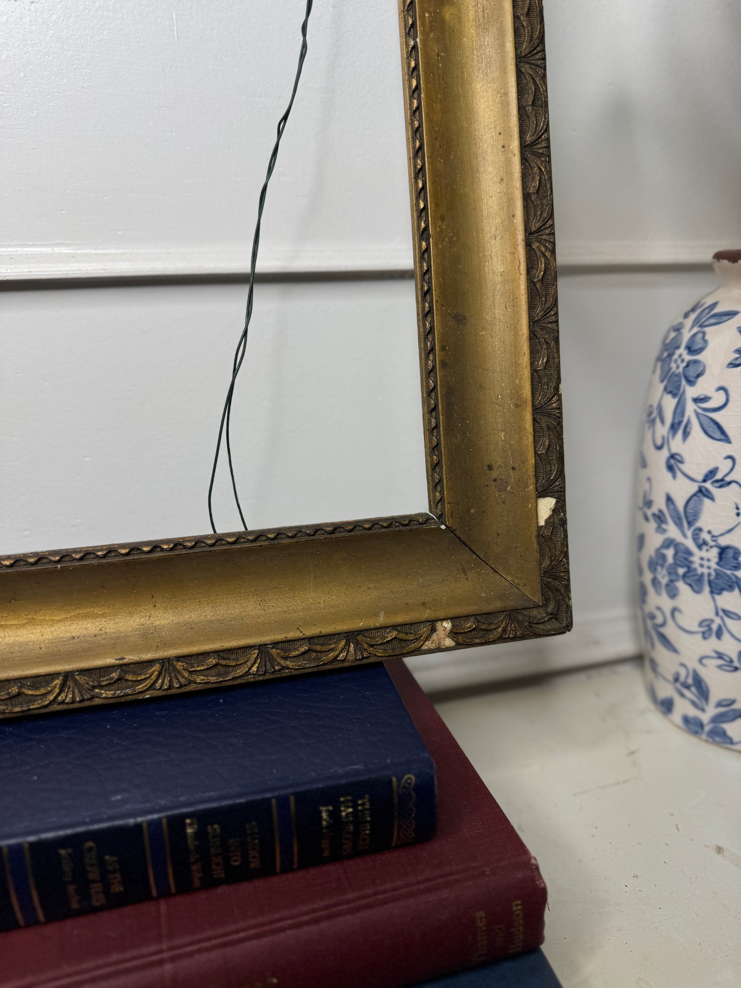 Antique Gold Frame – Lucca Gilt Frame