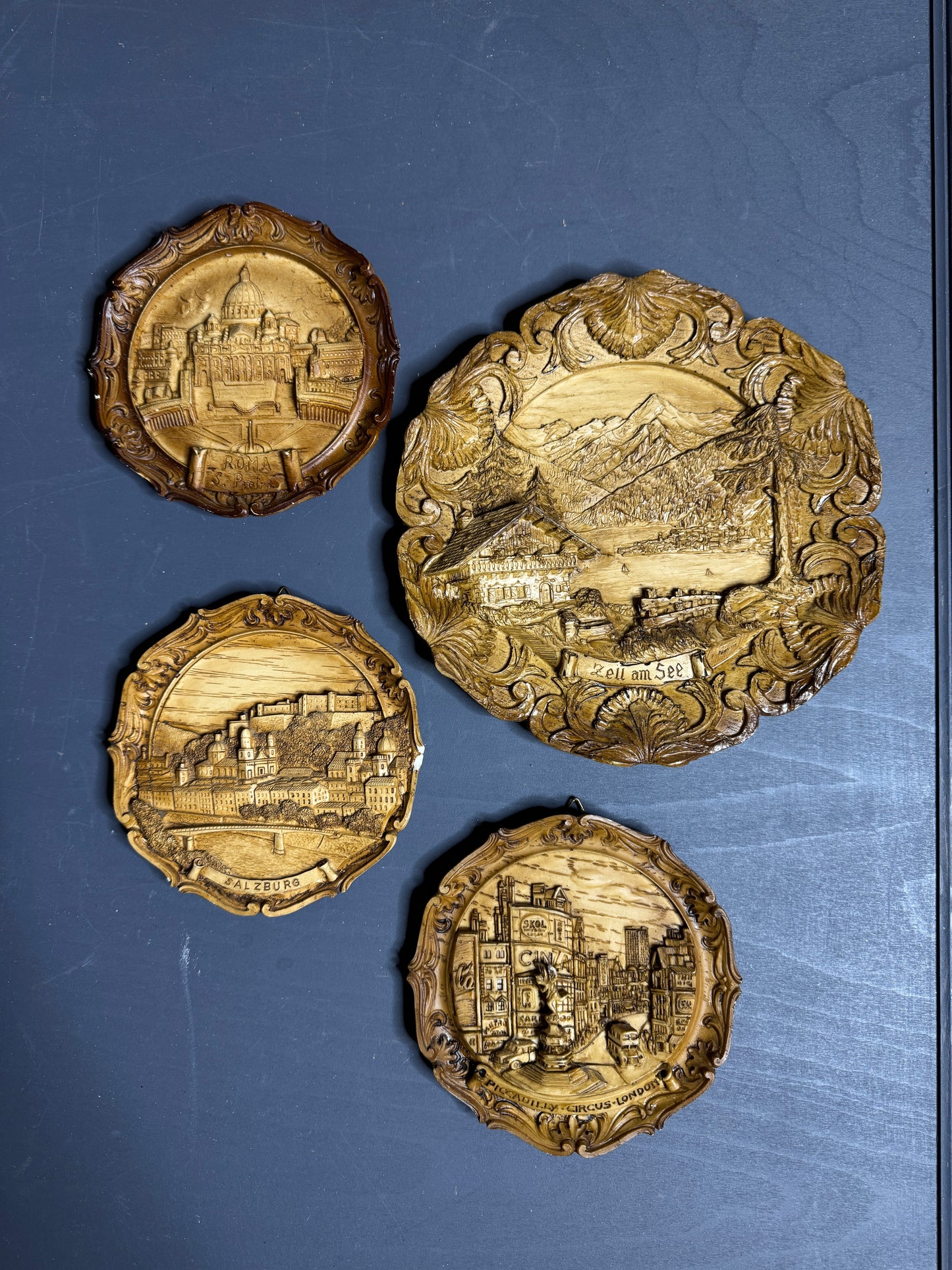 Alpine Charm – Wooden Rustic European Wooden Plaque Set