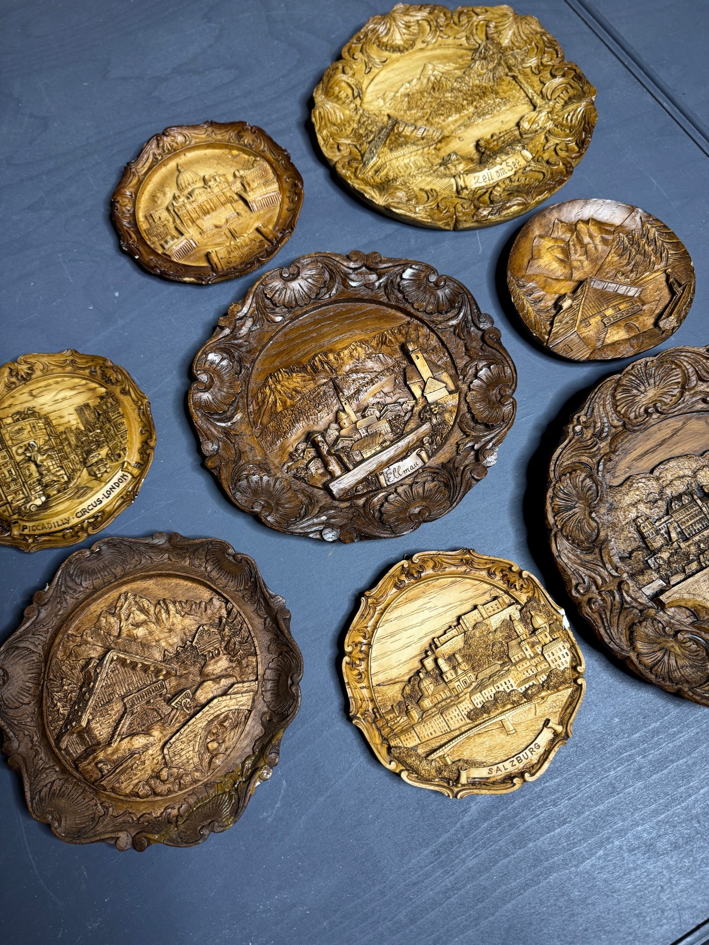 Alpine Charm – Wooden Rustic European Wooden Plaque Set