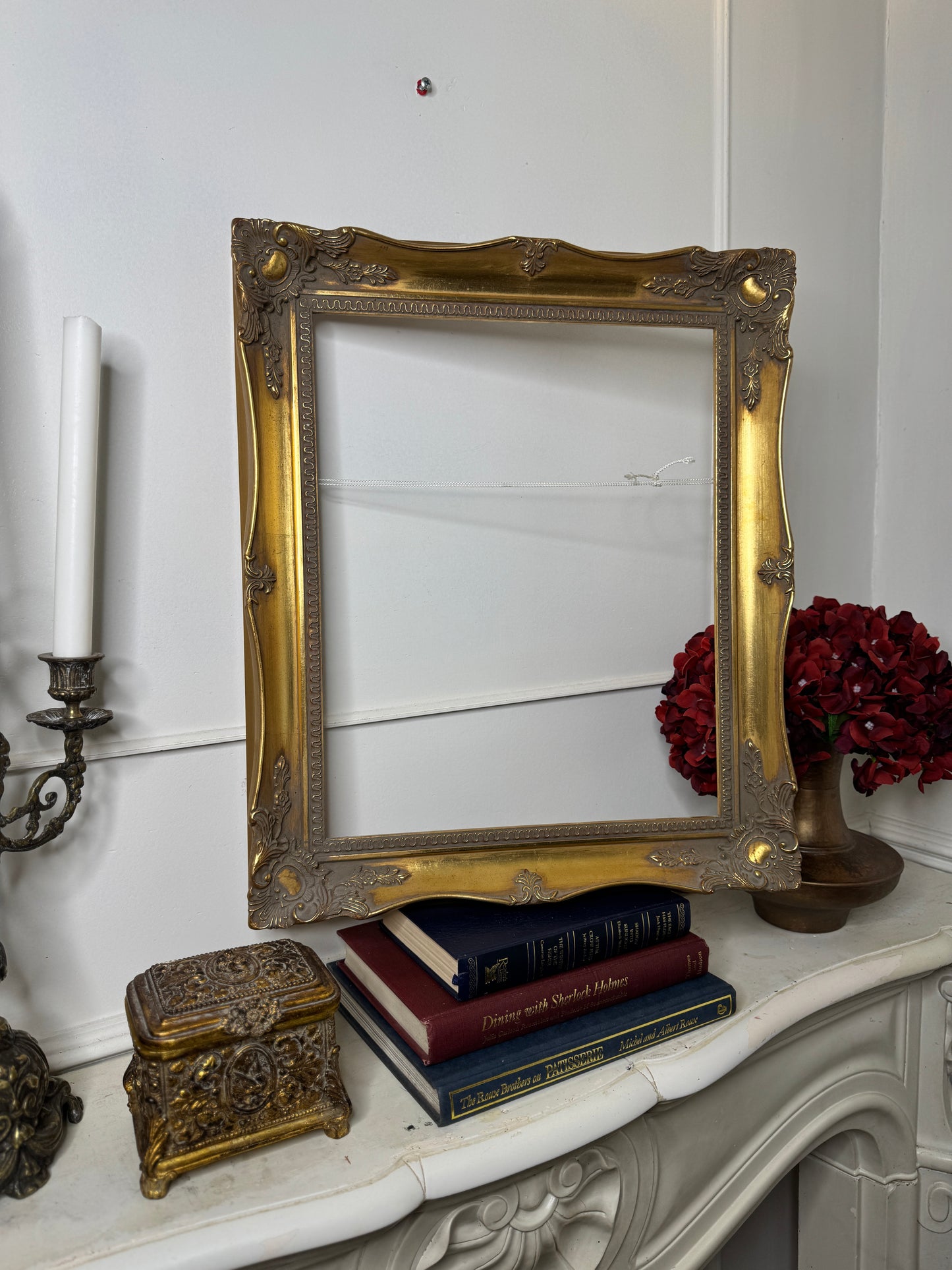Vintage Ornate Thick Sorélle Frame Medium